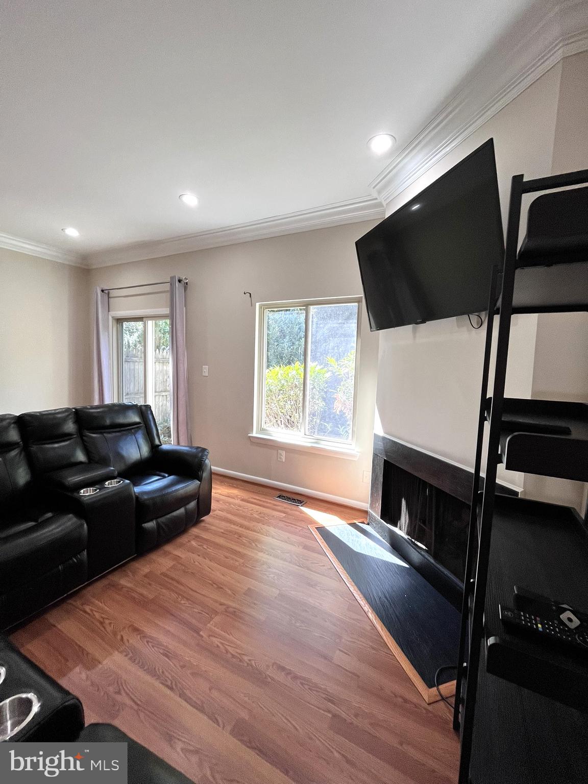 INVERNESS NORTH - Residential Lease