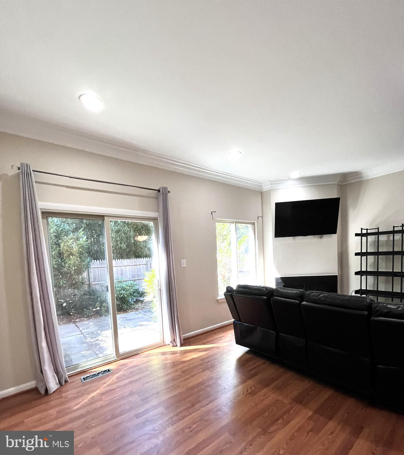 INVERNESS NORTH - Residential Lease