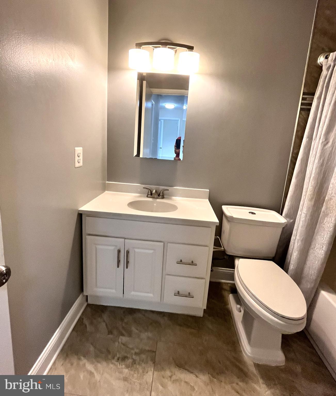 INVERNESS NORTH - Residential Lease