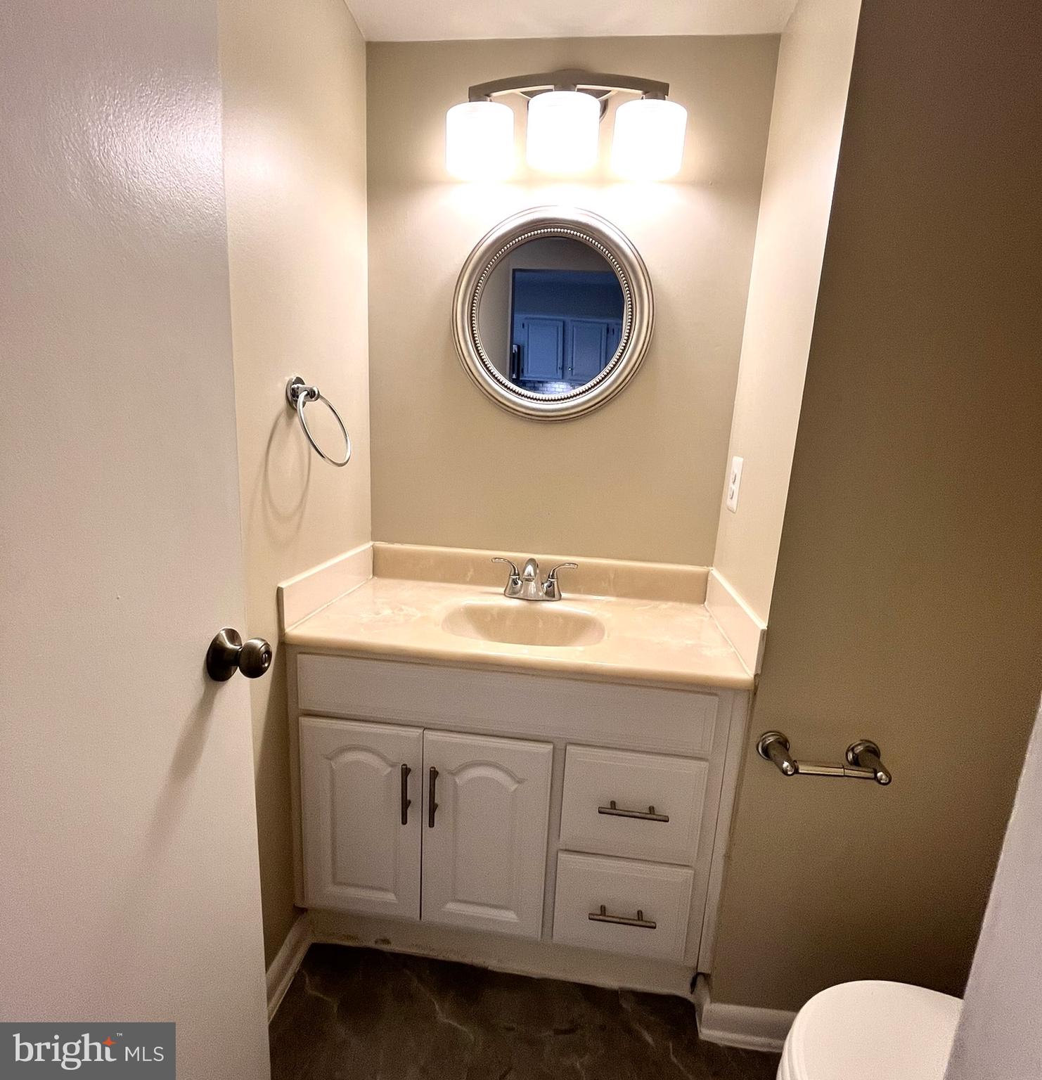 INVERNESS NORTH - Residential Lease