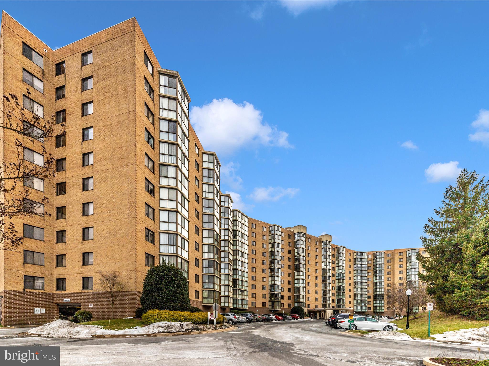 LEISURE WORLD - Residential