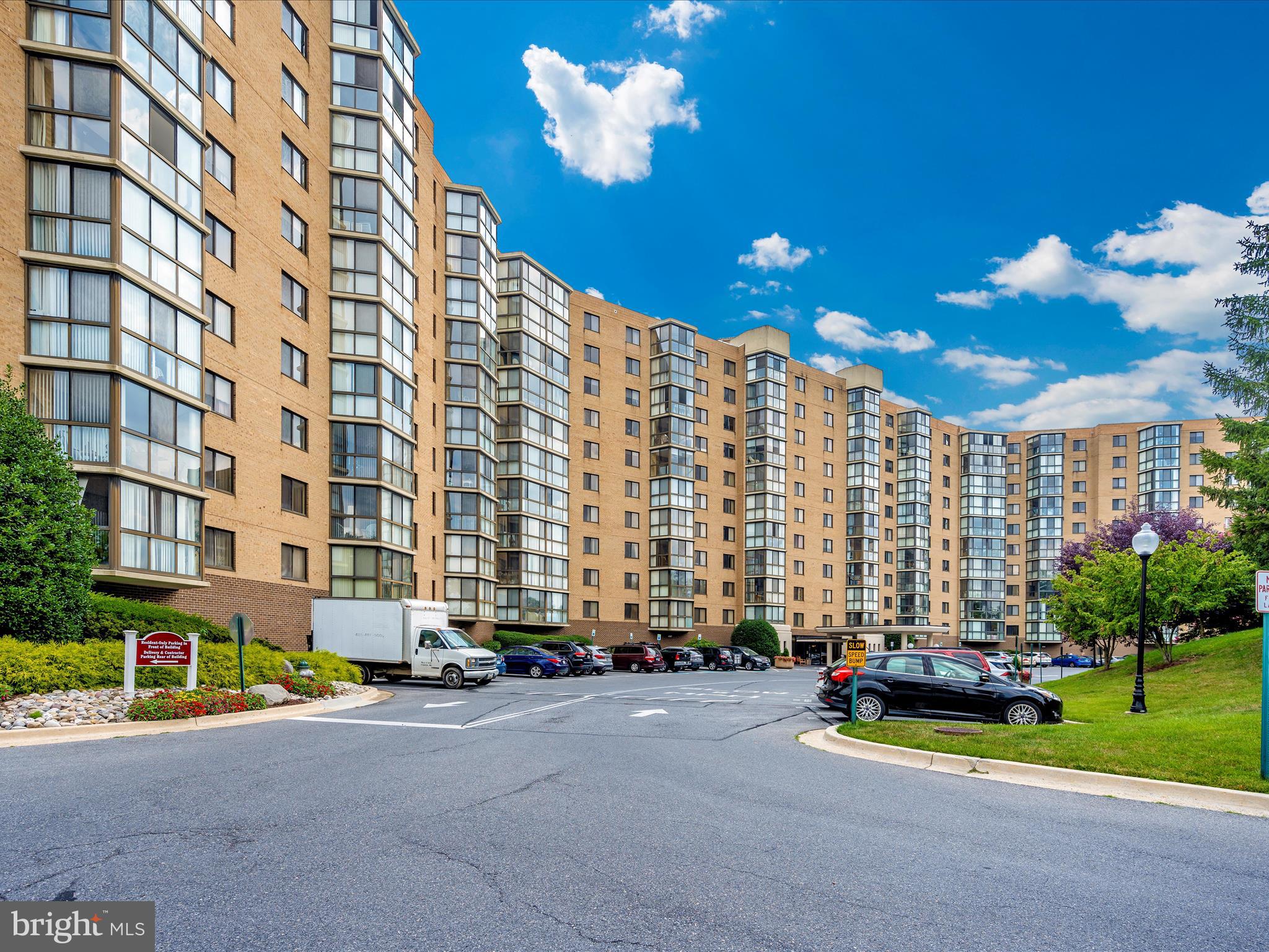 LEISURE WORLD - Residential