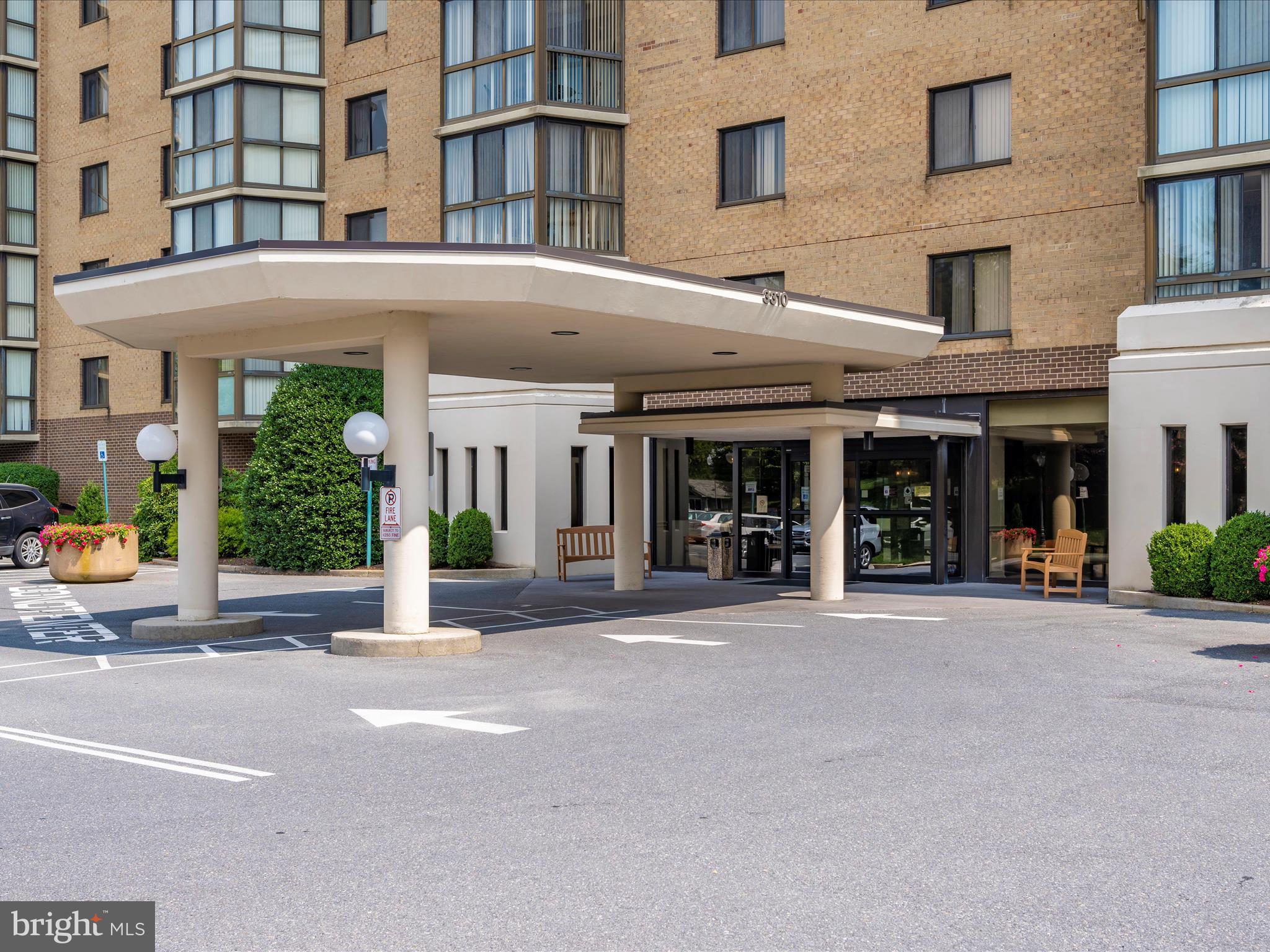 LEISURE WORLD - Residential