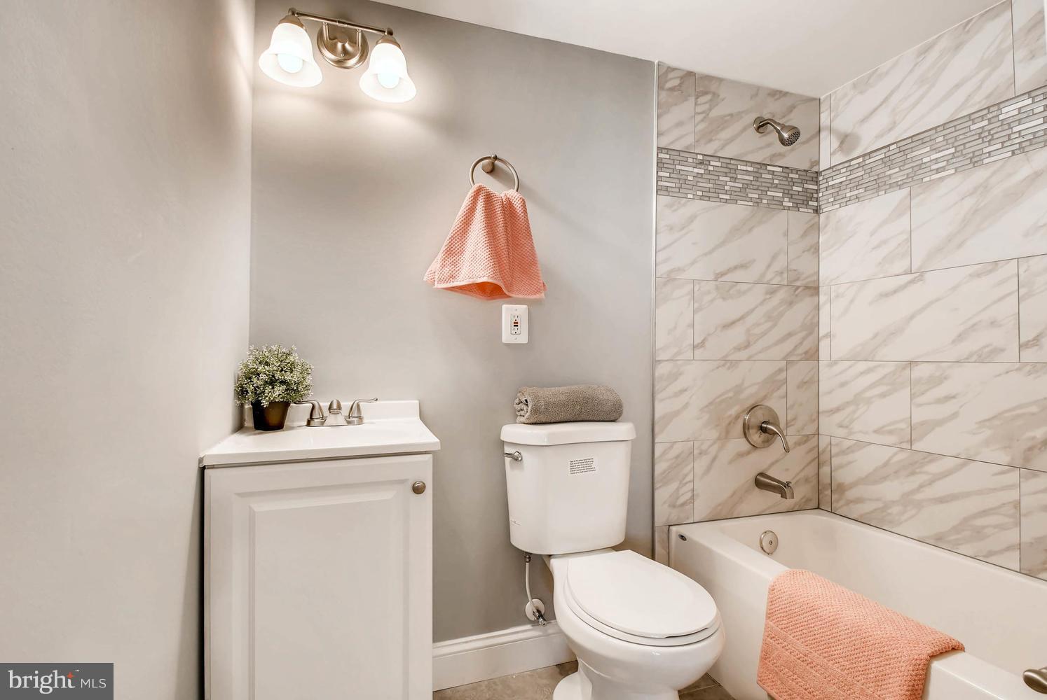 NEW NORTHWOOD - Residential Lease