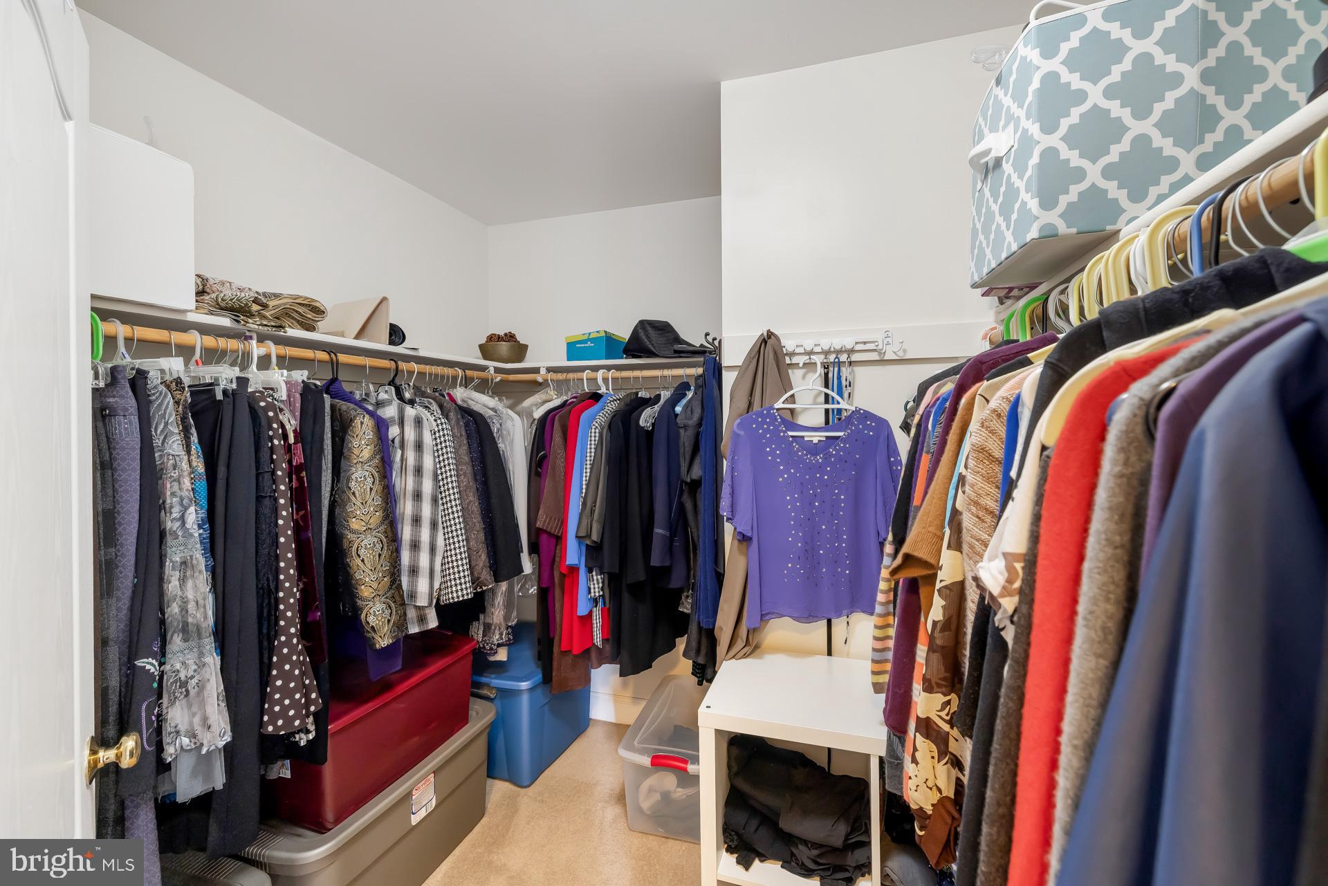 FAIRWOOD - Residential