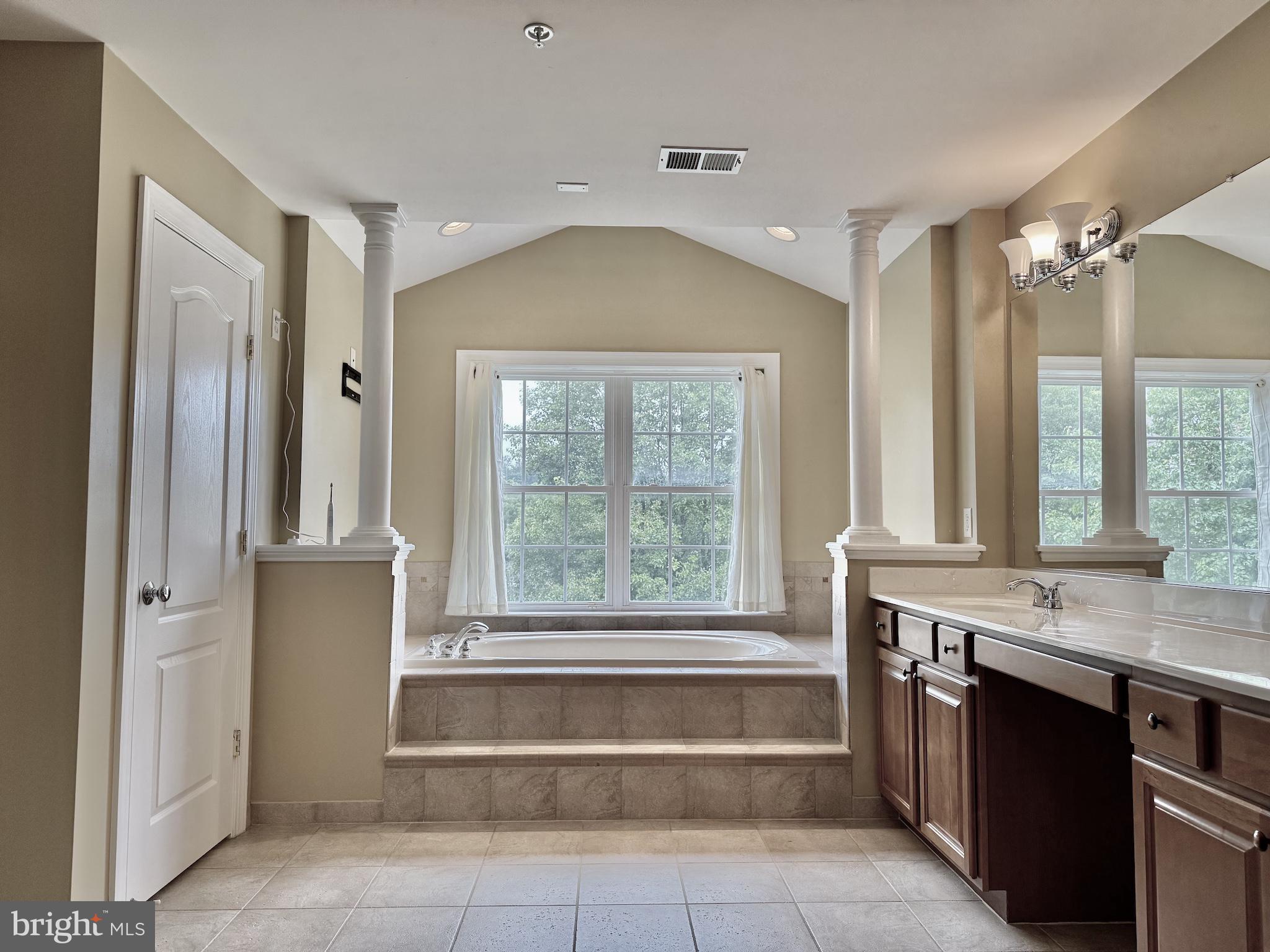 FAIRWOOD - Residential