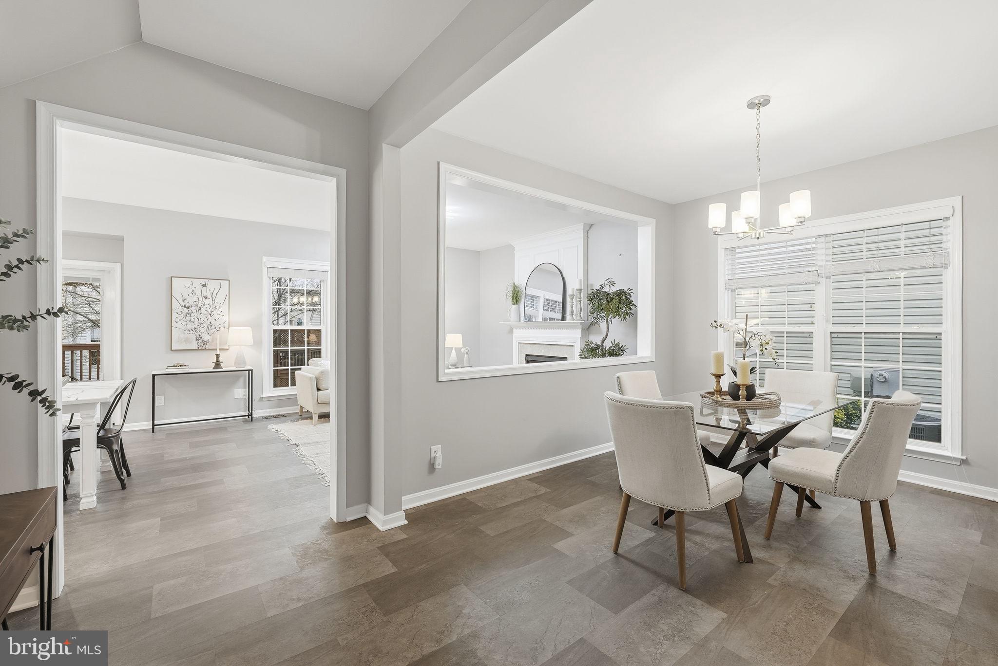 THE COURTS OF FOX MILL - Residential