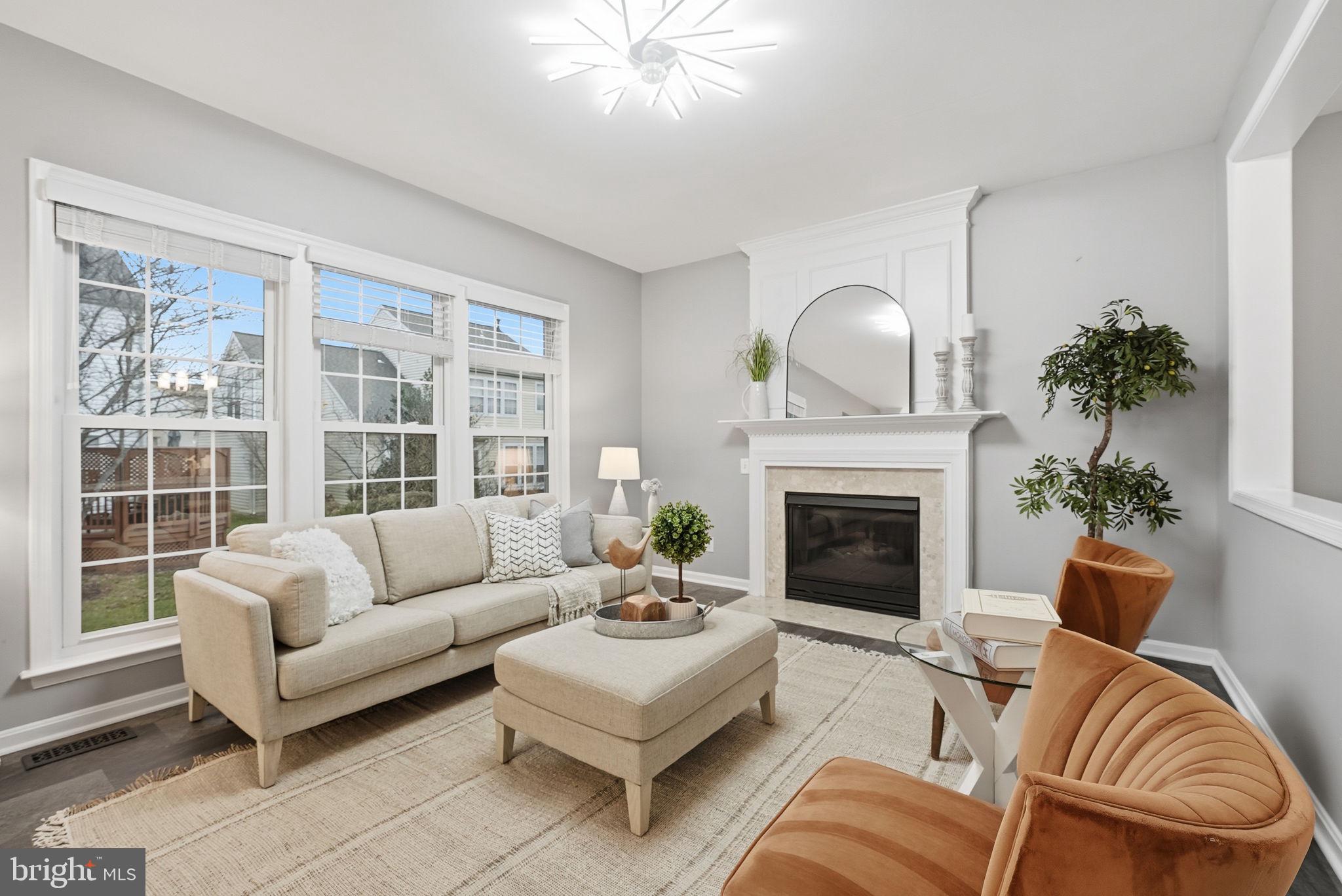 THE COURTS OF FOX MILL - Residential