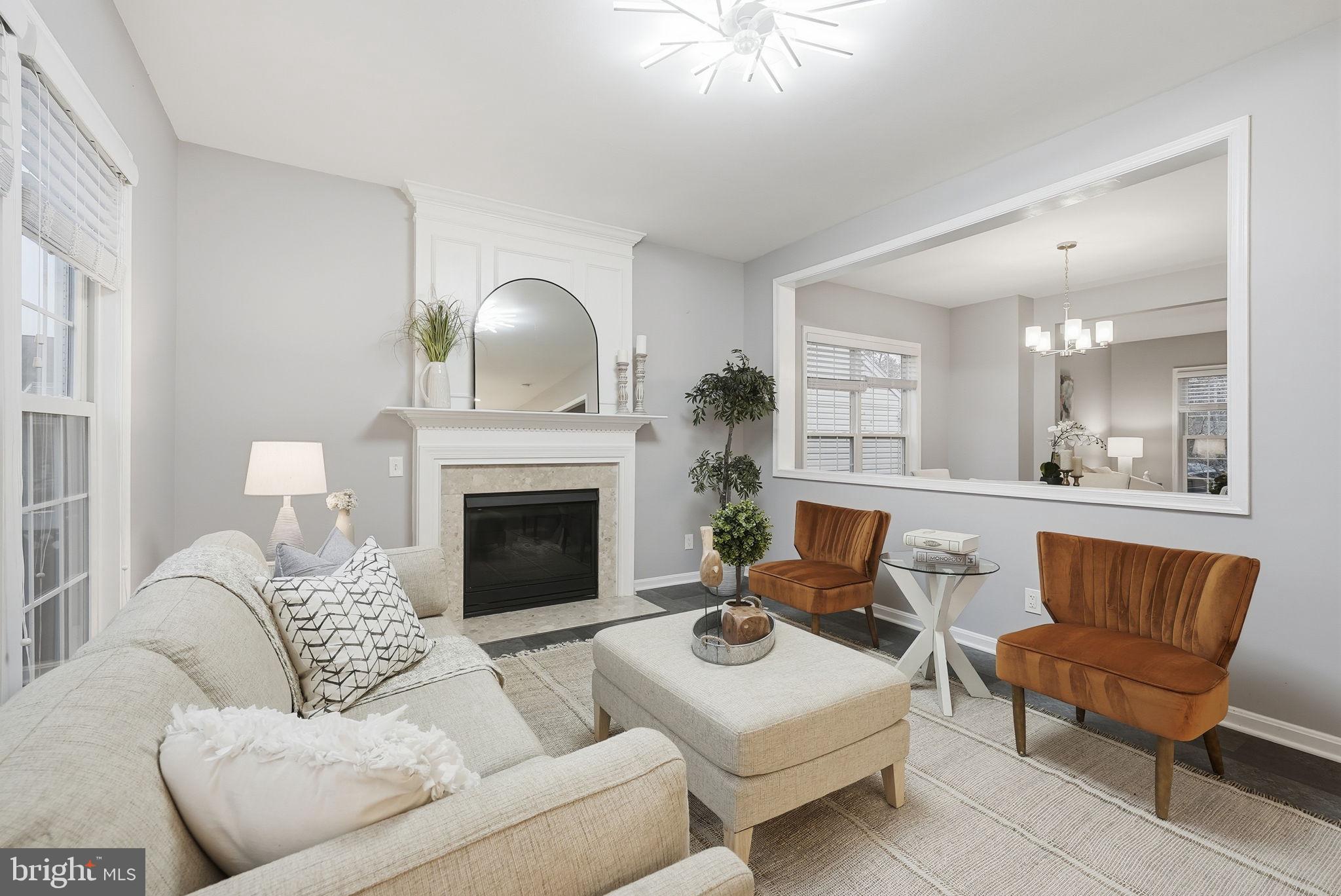 THE COURTS OF FOX MILL - Residential