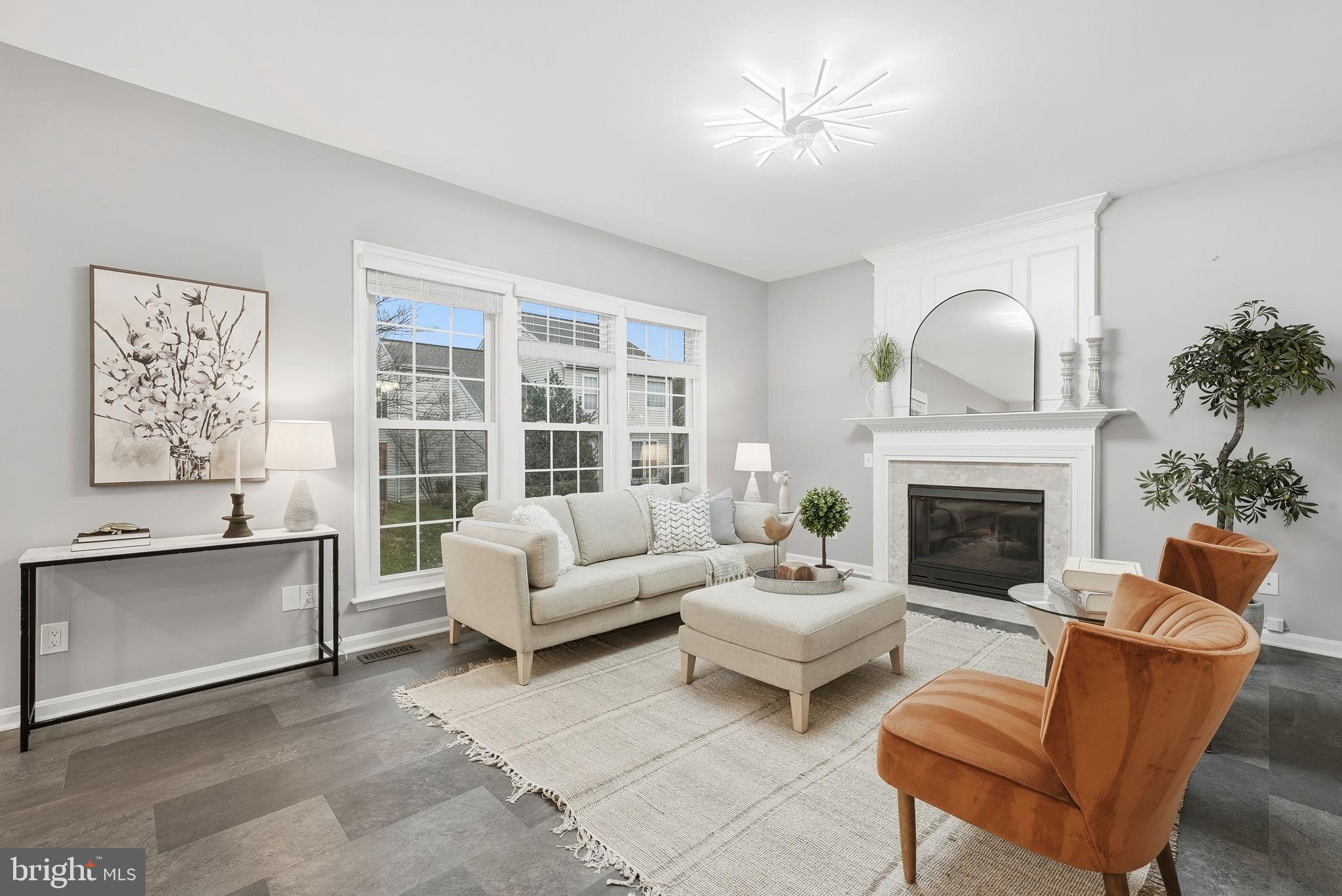 THE COURTS OF FOX MILL - Residential