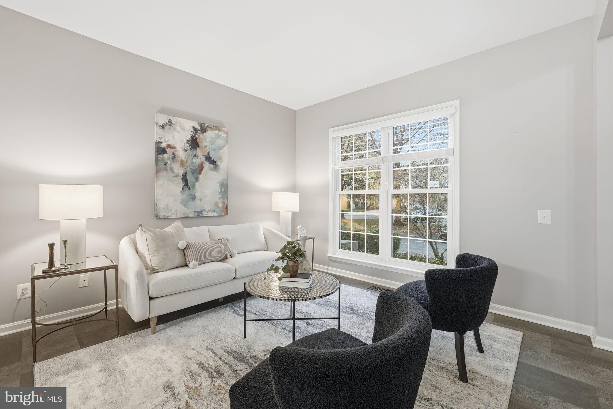 THE COURTS OF FOX MILL - Residential