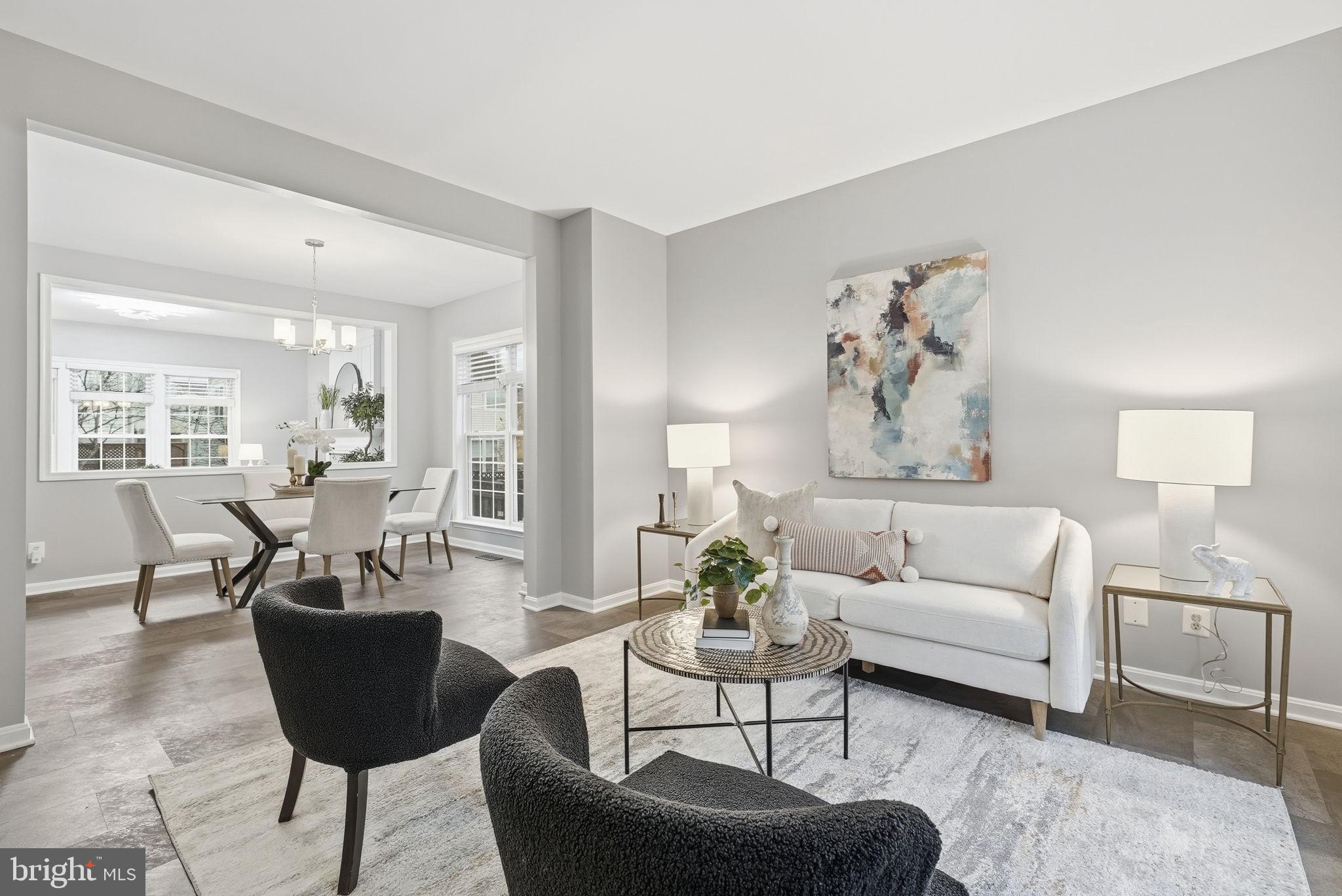 THE COURTS OF FOX MILL - Residential