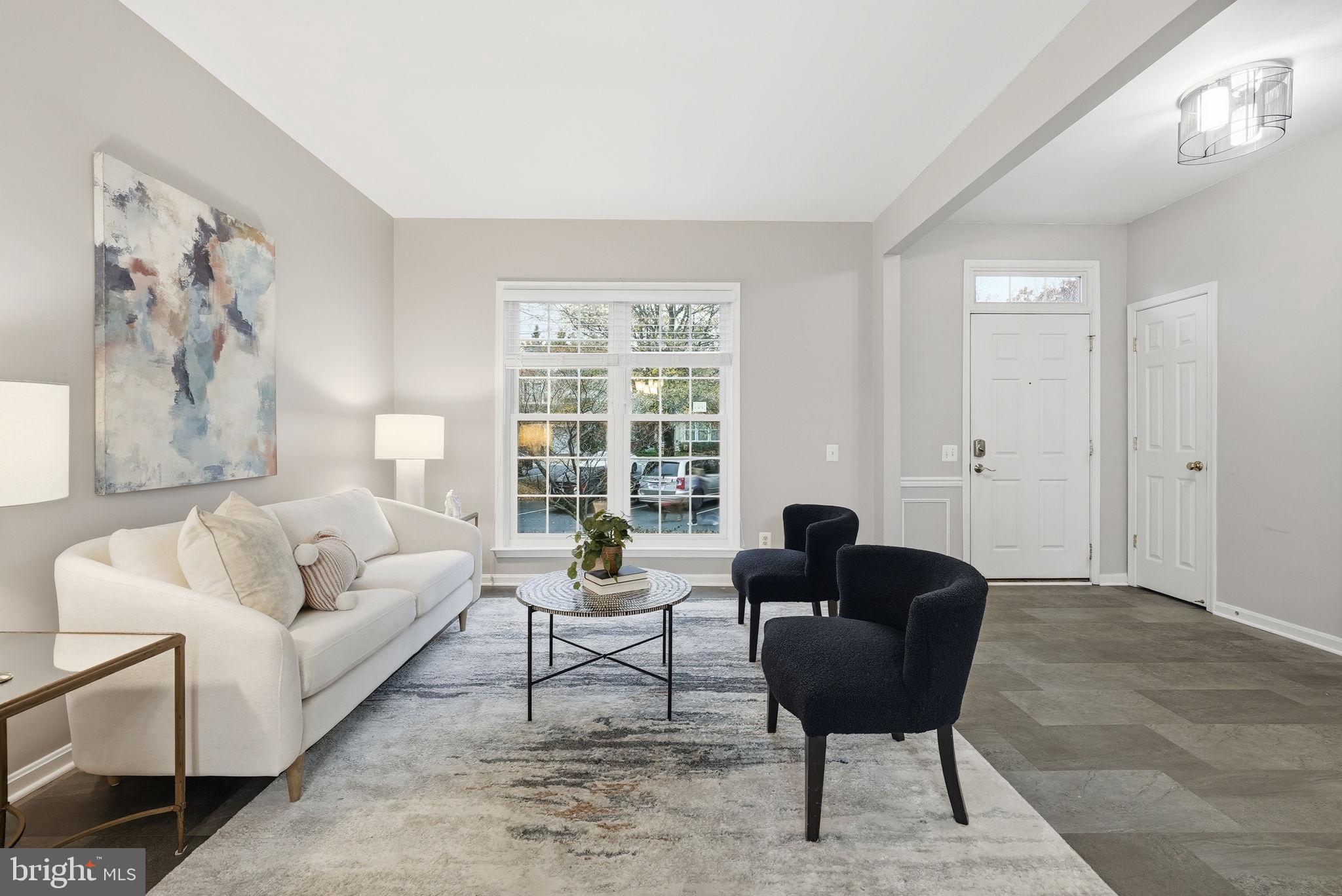 THE COURTS OF FOX MILL - Residential