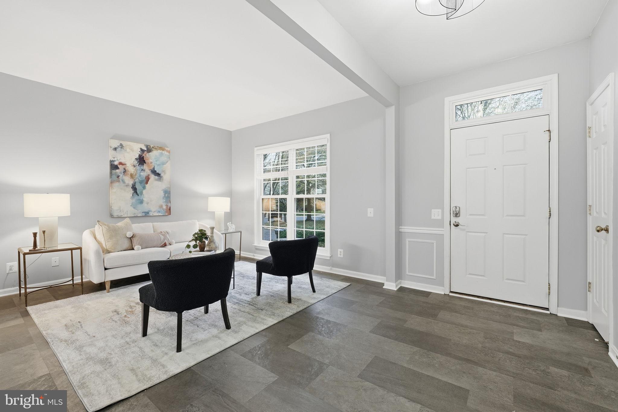 THE COURTS OF FOX MILL - Residential