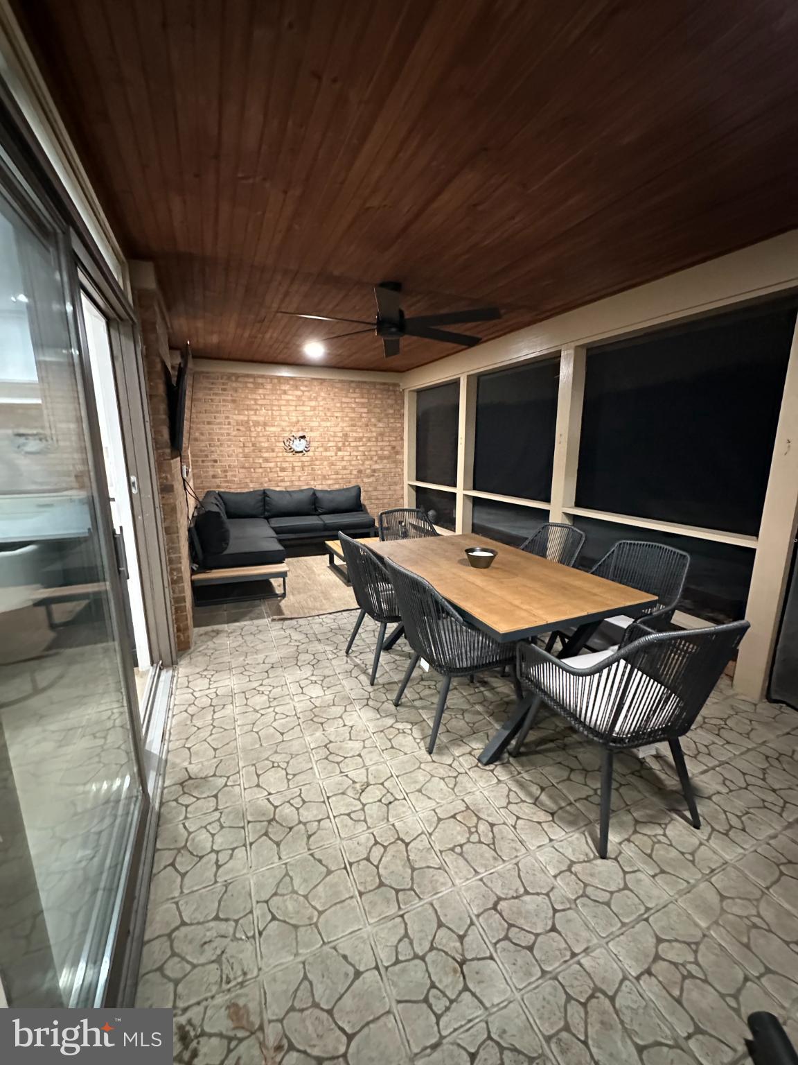 SWAN POINT SUB - Residential