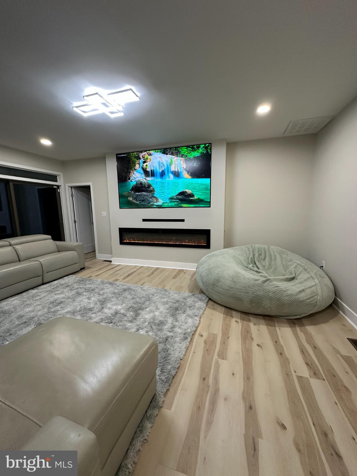 SWAN POINT SUB - Residential