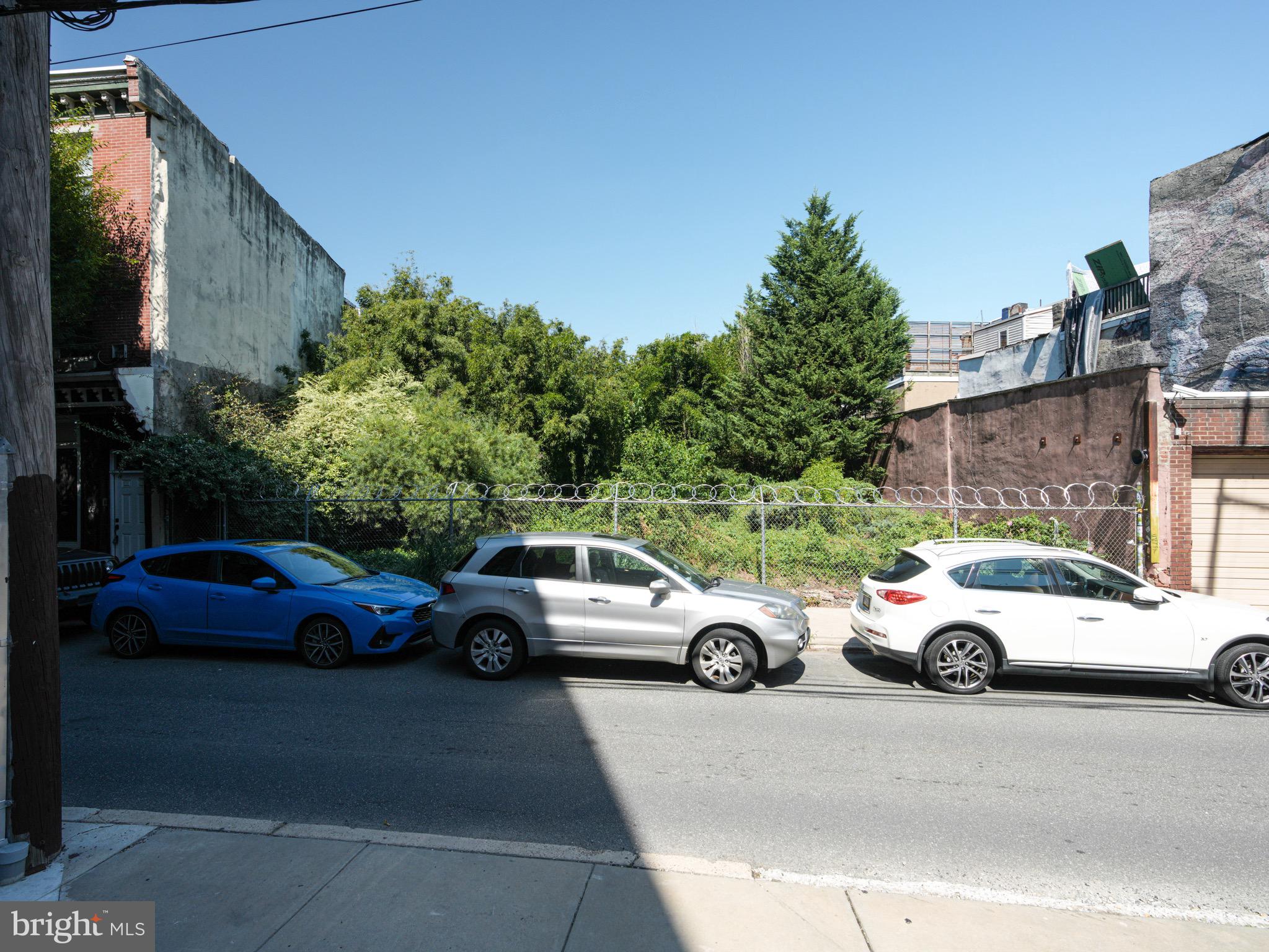 NORTHERN LIBERTIES - Land