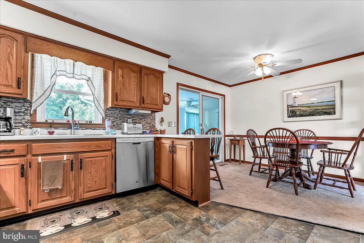 6215 N DUPONT HIGHWAY