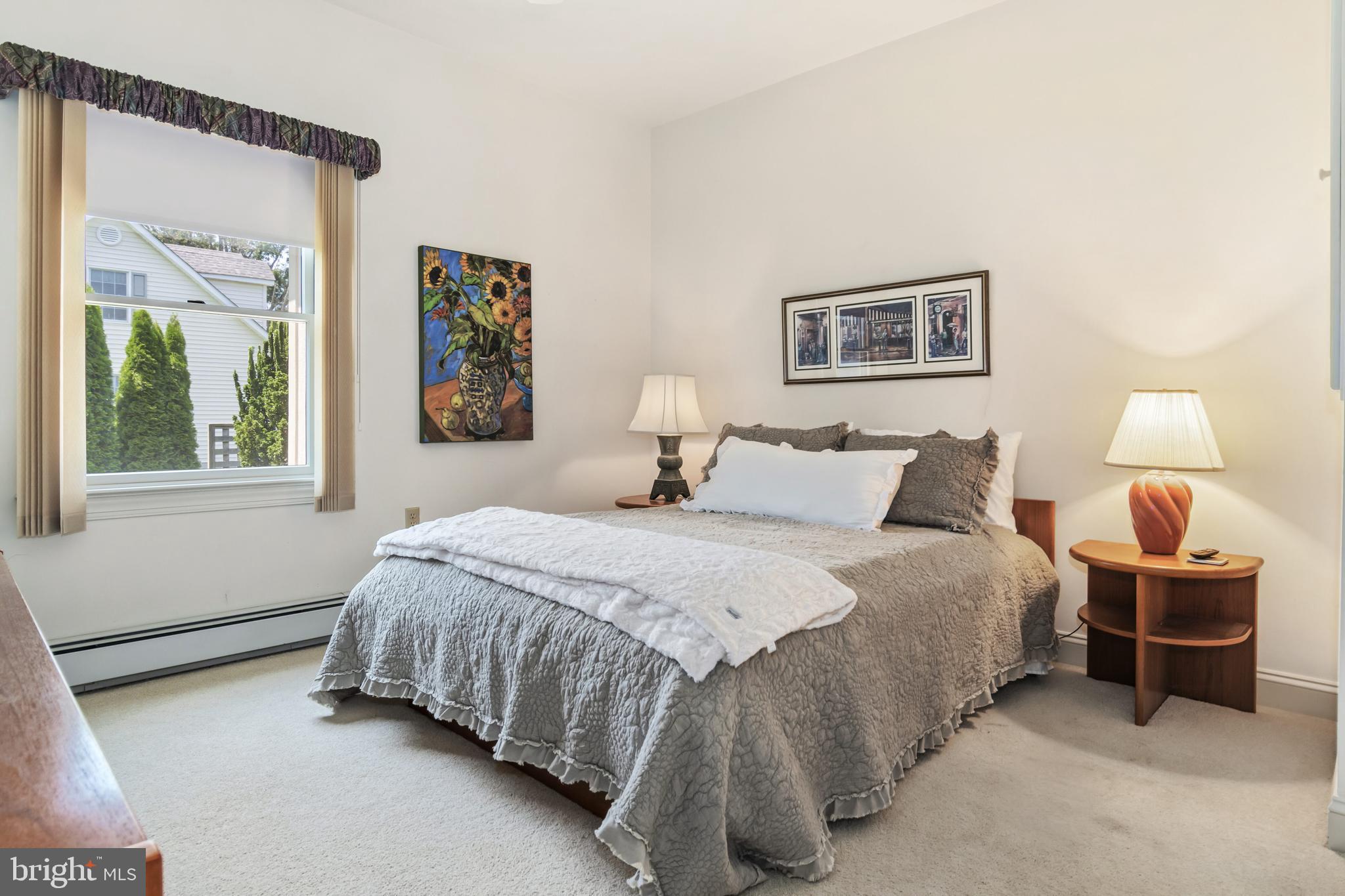 EASTON - Residential