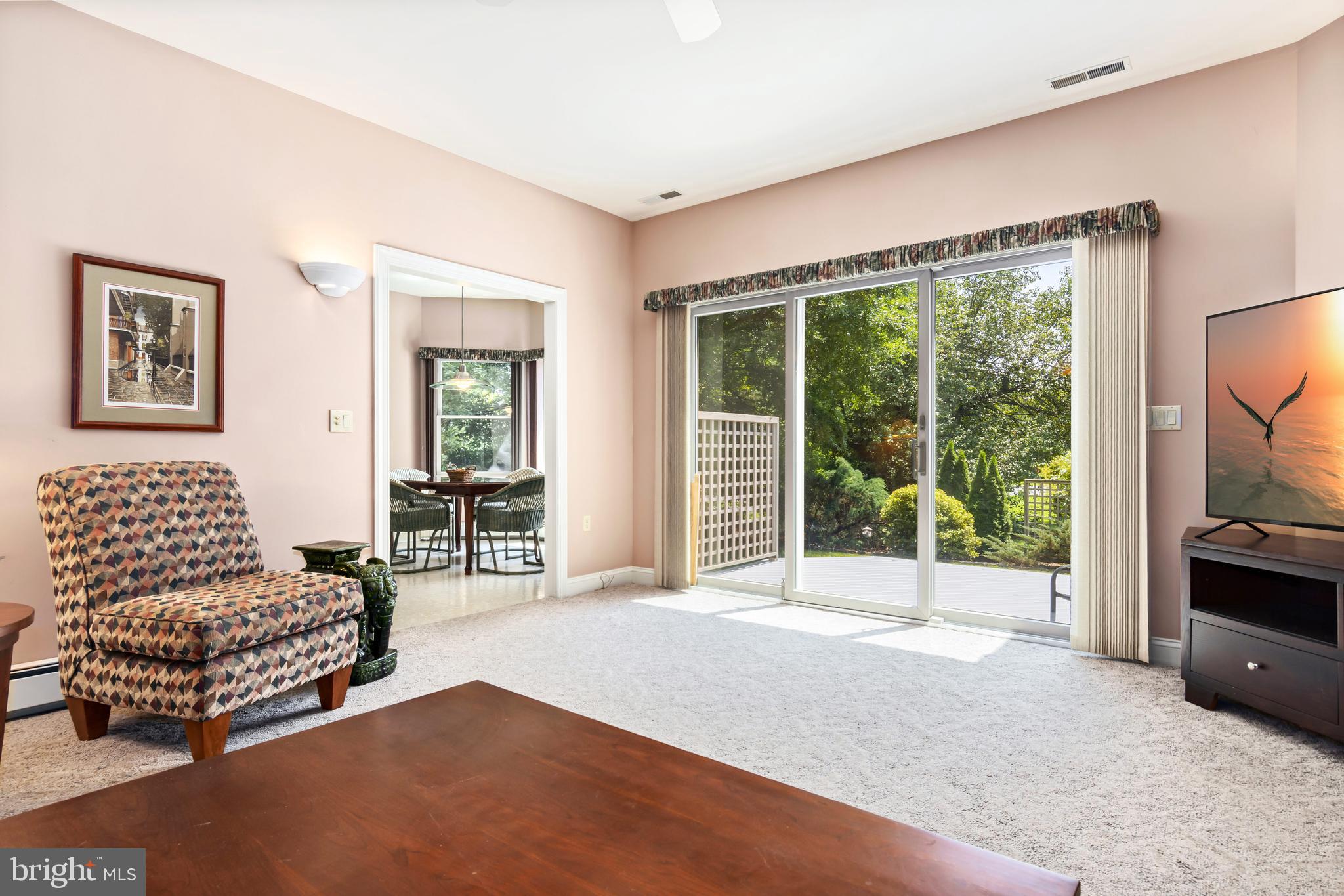 EASTON - Residential