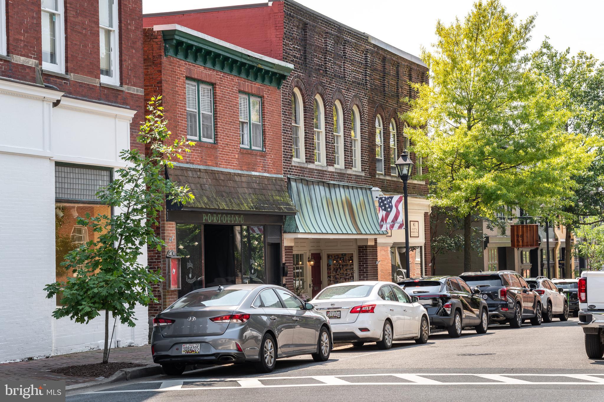 EASTON - Residential