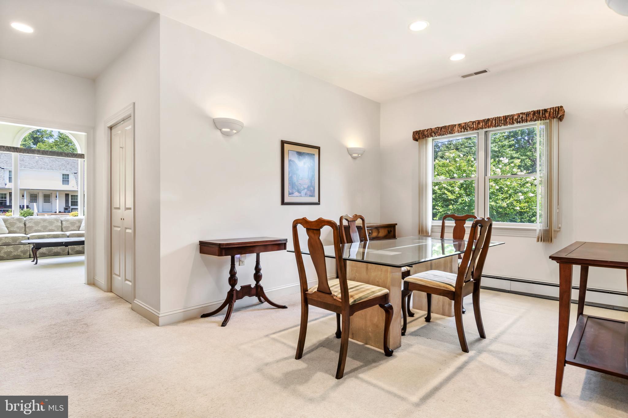 EASTON - Residential