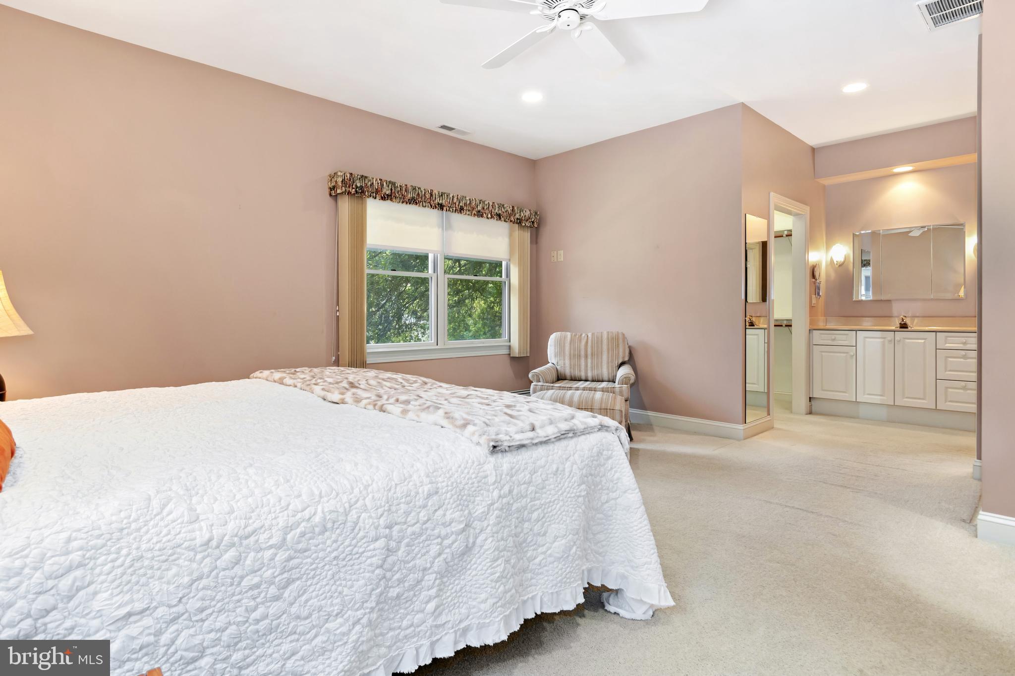 EASTON - Residential