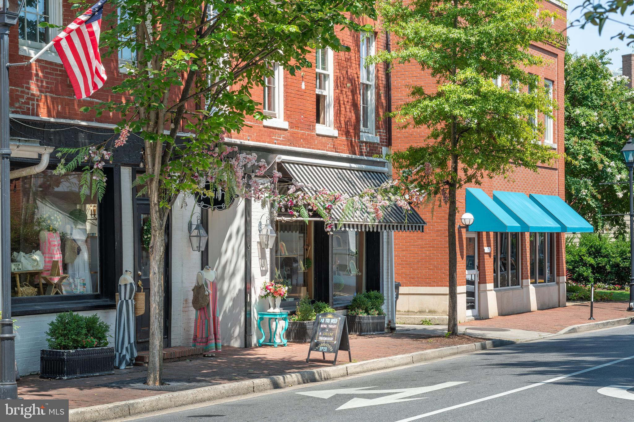 EASTON - Residential