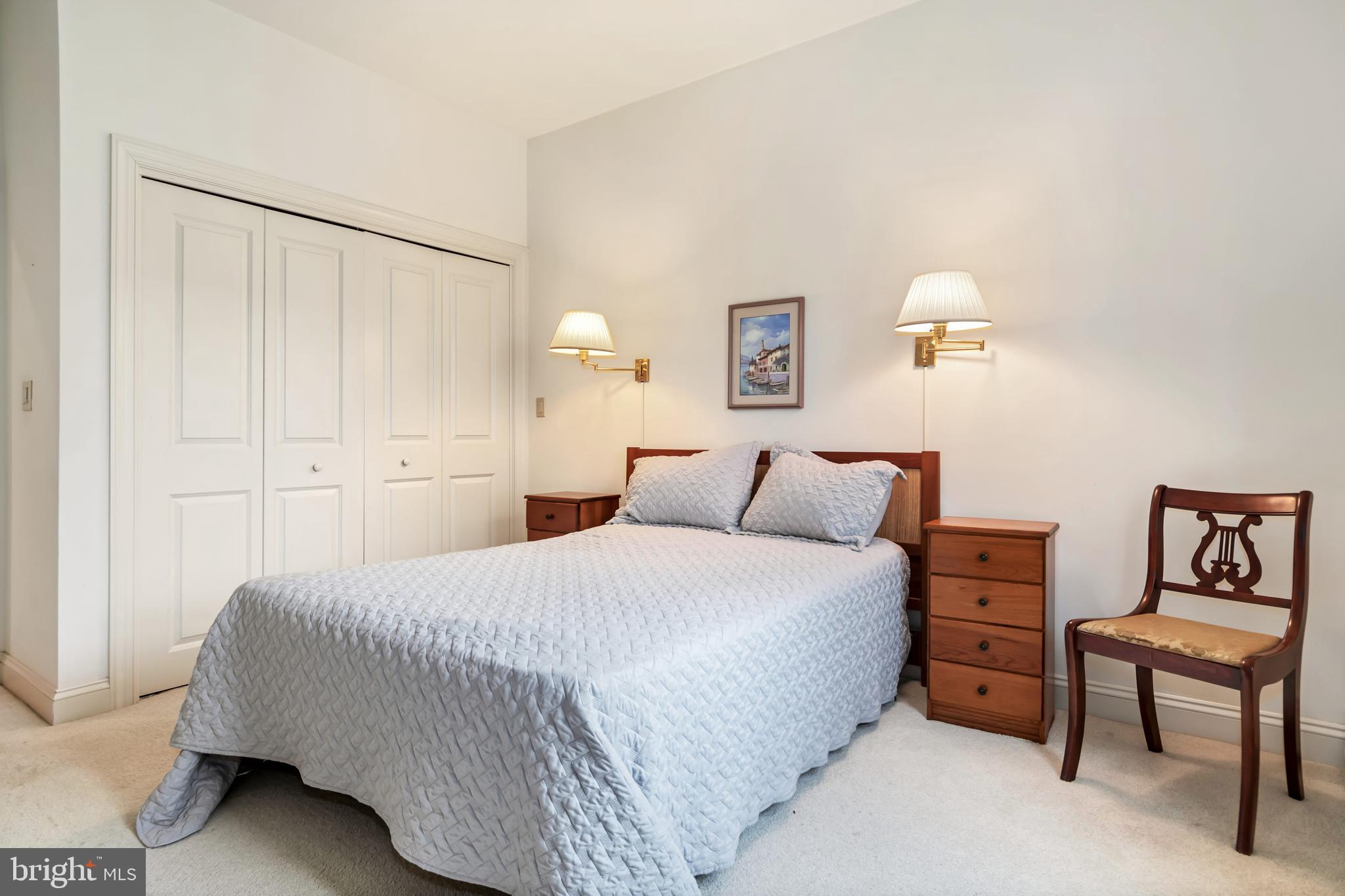 EASTON - Residential