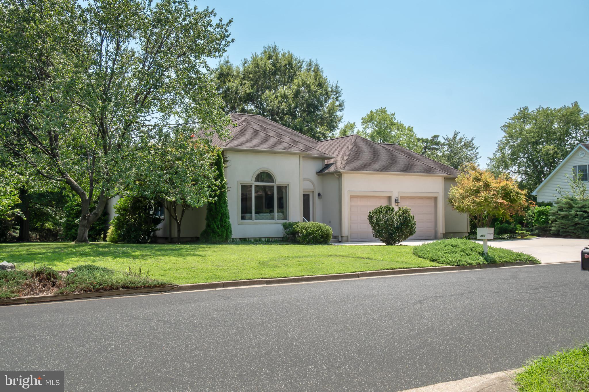 EASTON - Residential