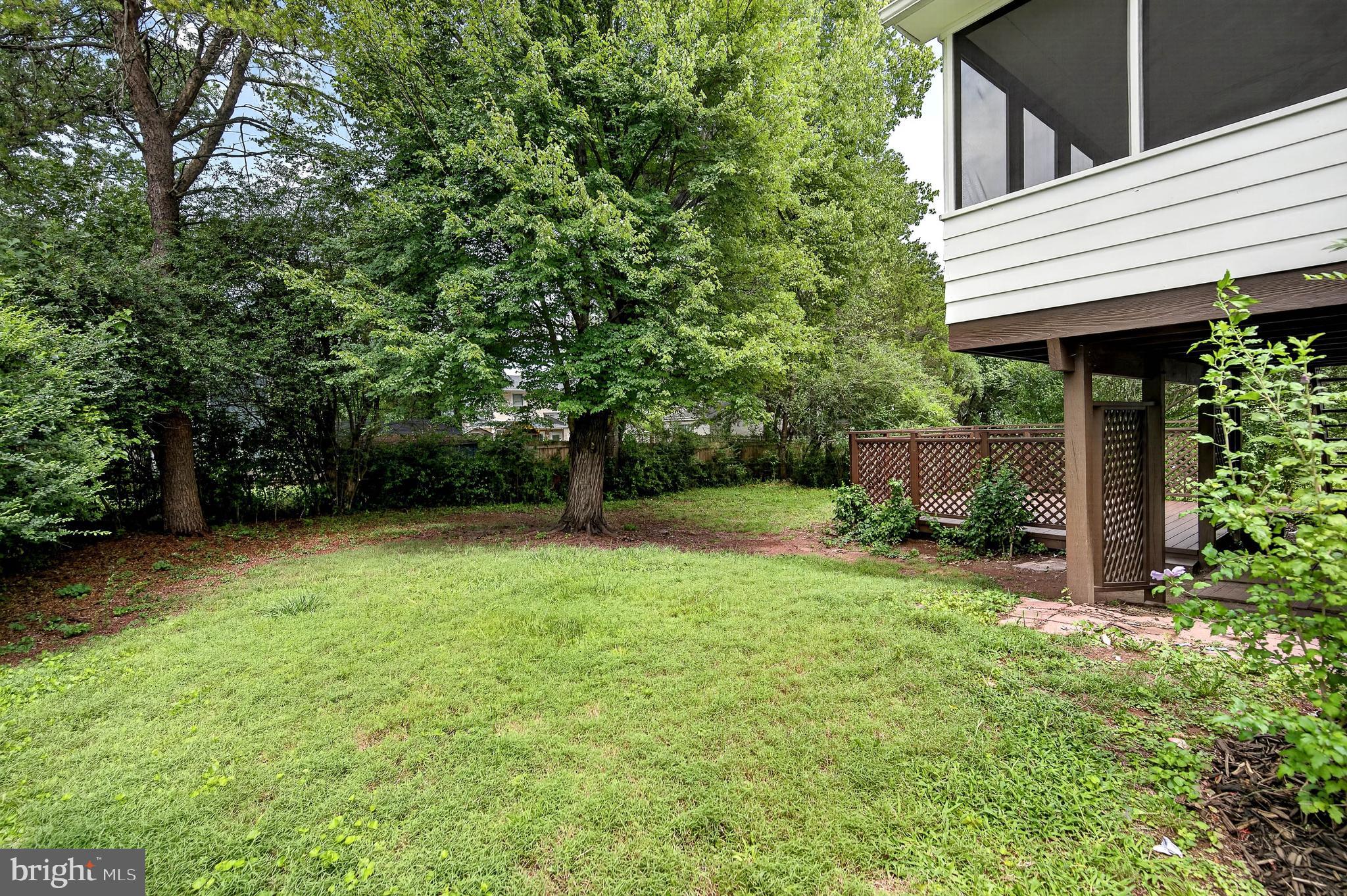 4016 MAPLETON DRIVE