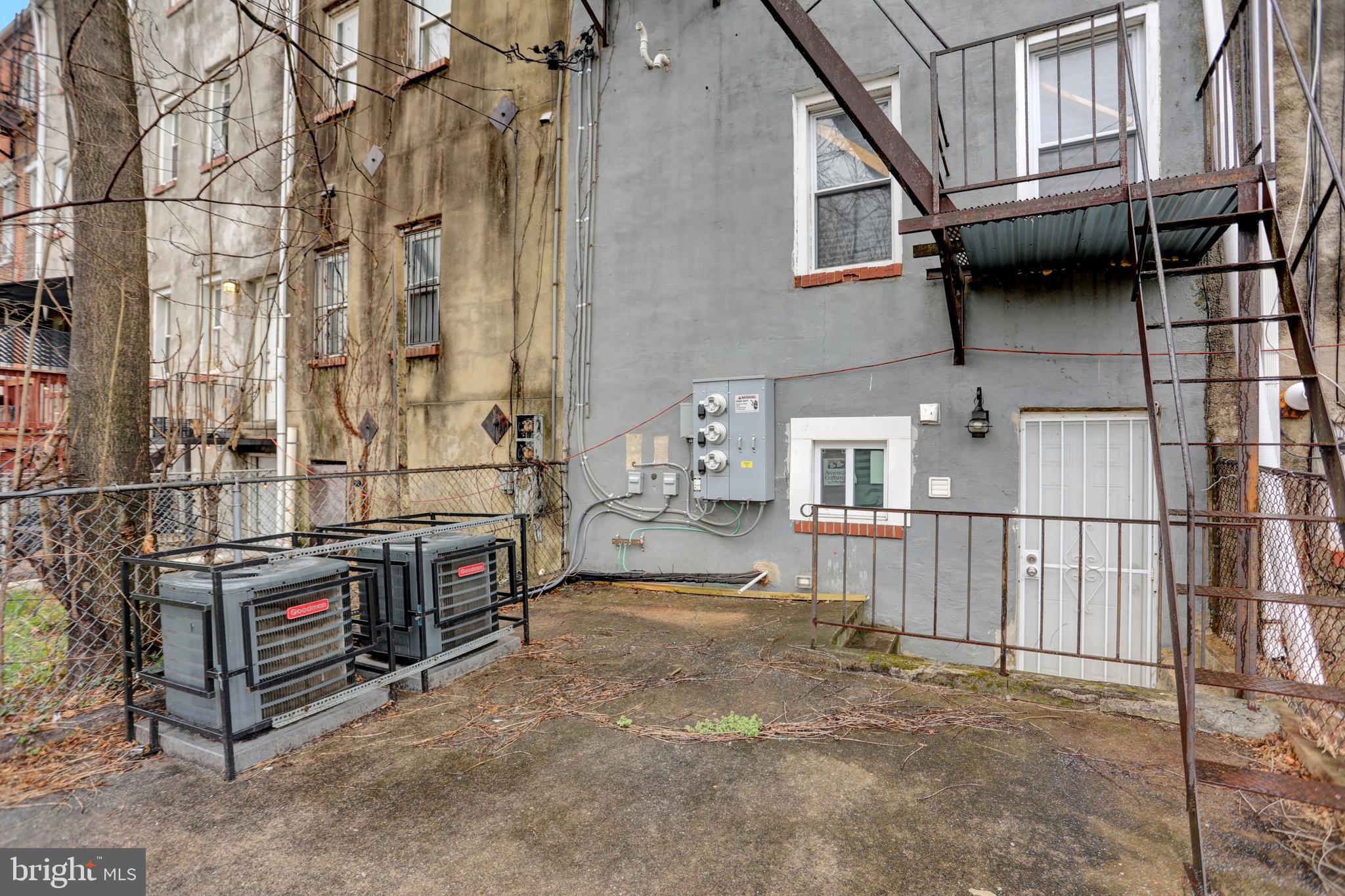SANDTOWN-WINCHESTER - Residential Lease