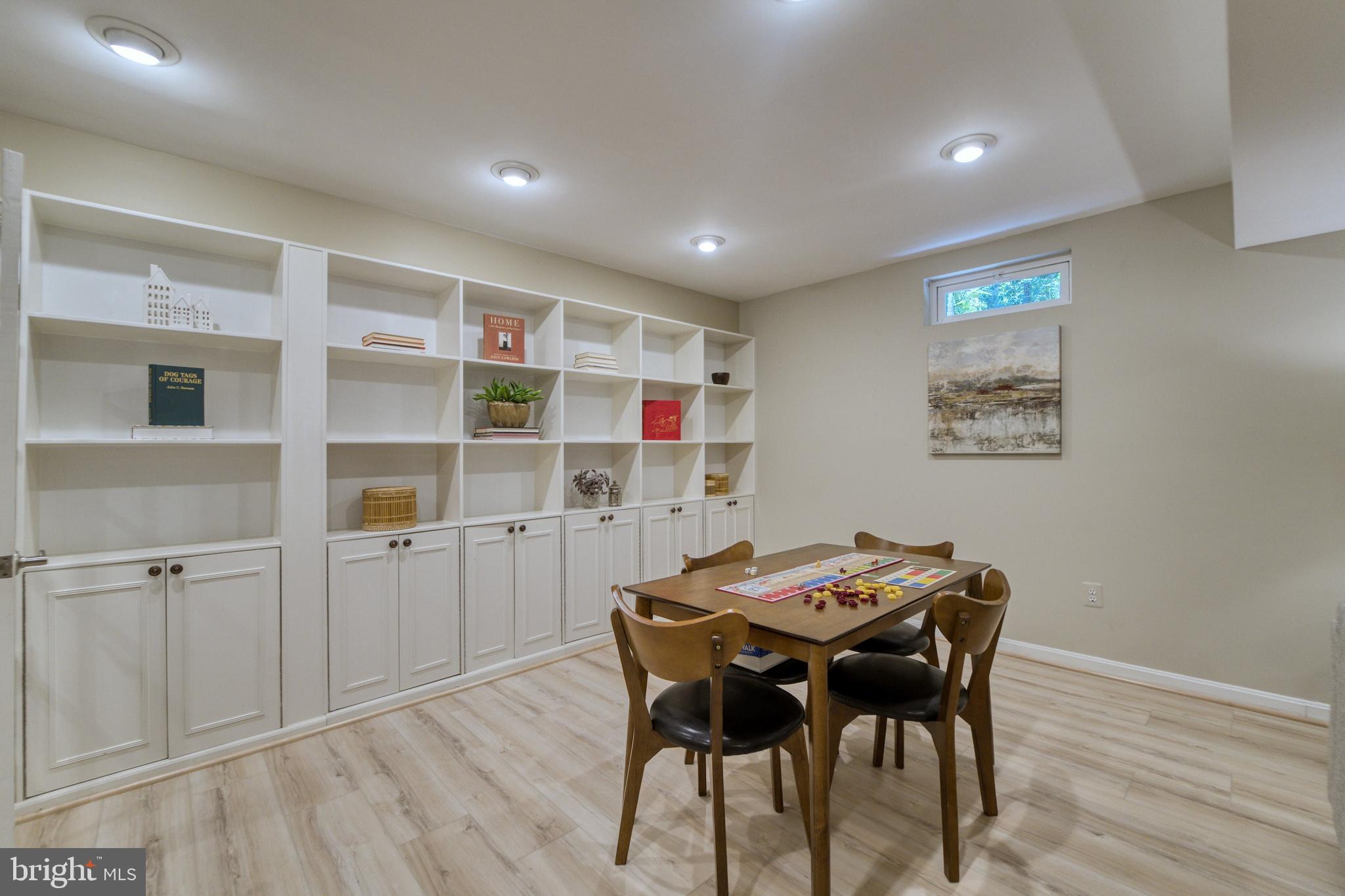 MANORS OF PAINT BRANCH - Residential