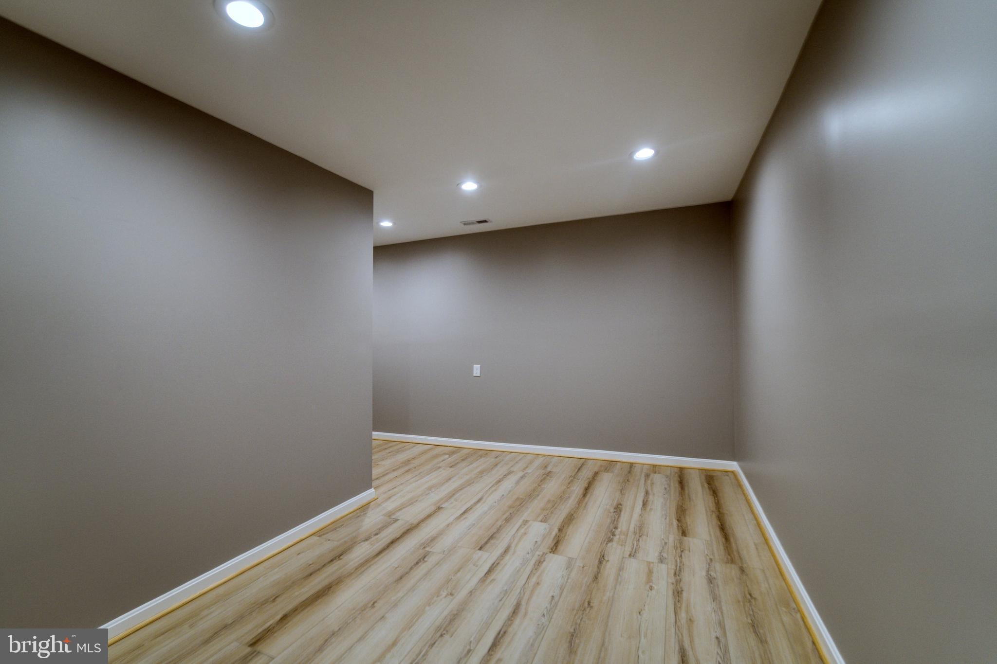 MANORS OF PAINT BRANCH - Residential