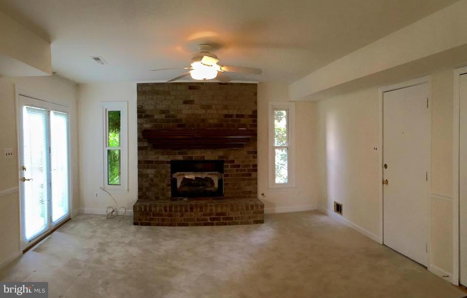 BROOKFIELD - Residential Lease