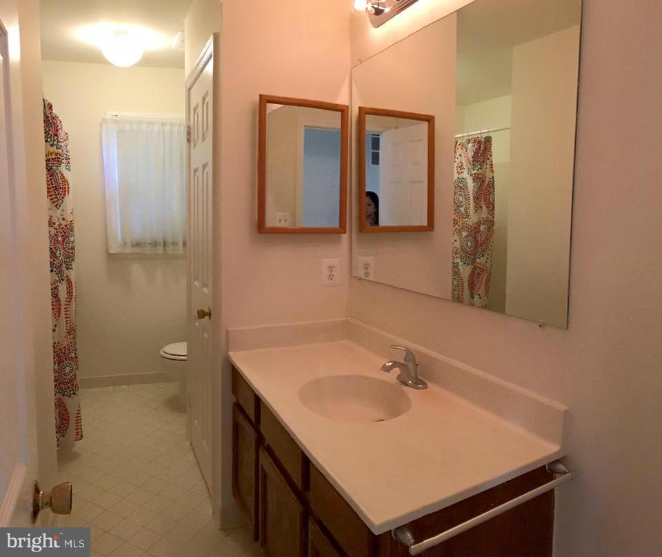 BROOKFIELD - Residential Lease