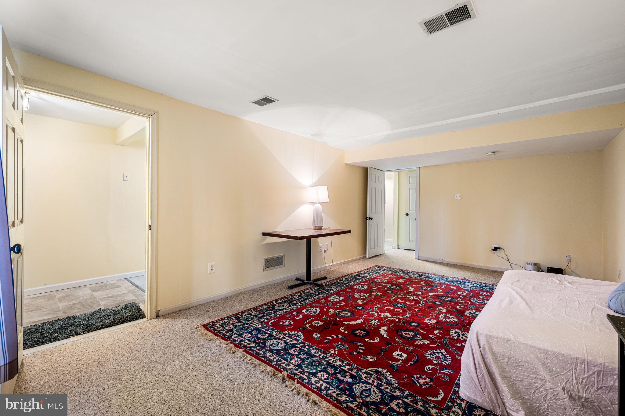 INDIAN CREEK - Residential