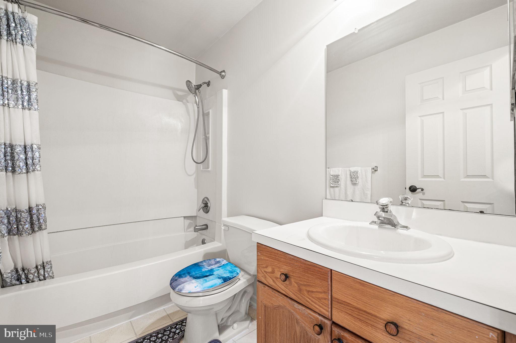 INDIAN CREEK - Residential