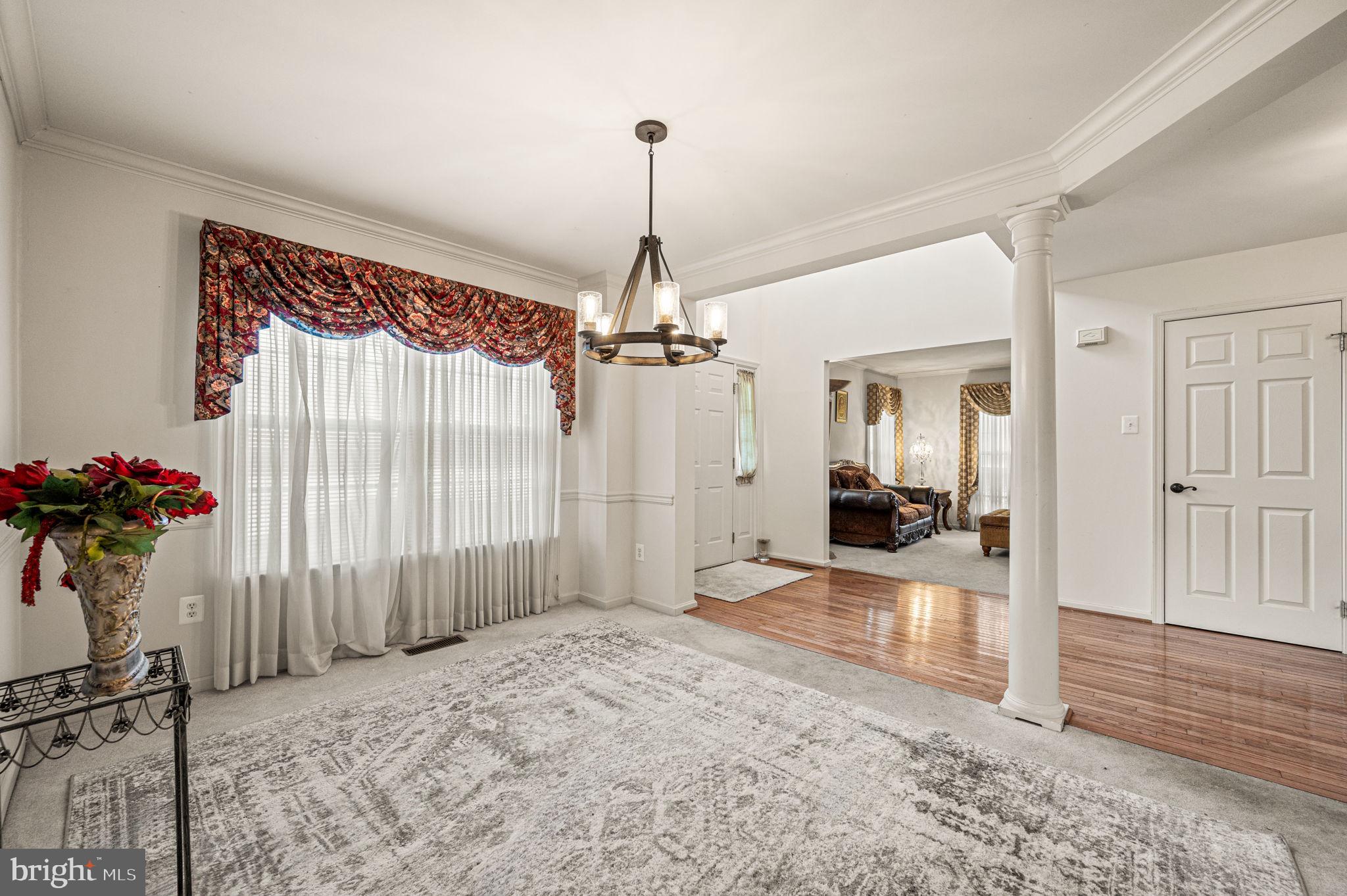 INDIAN CREEK - Residential