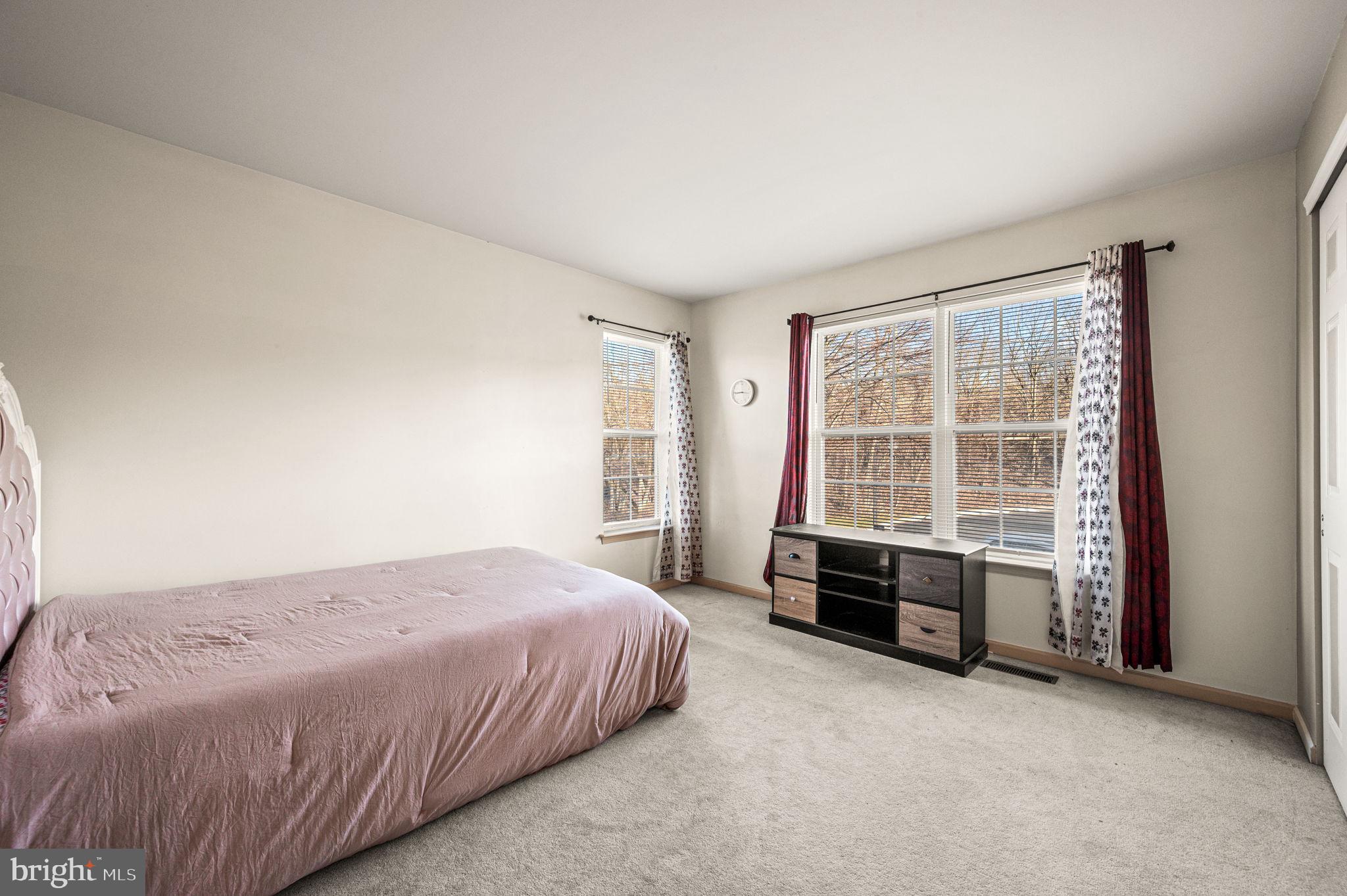 INDIAN CREEK - Residential