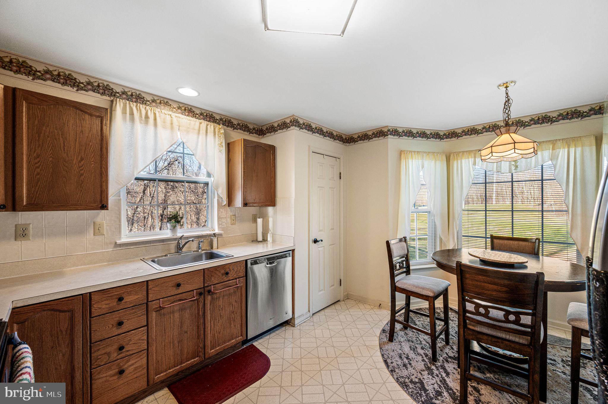 INDIAN CREEK - Residential