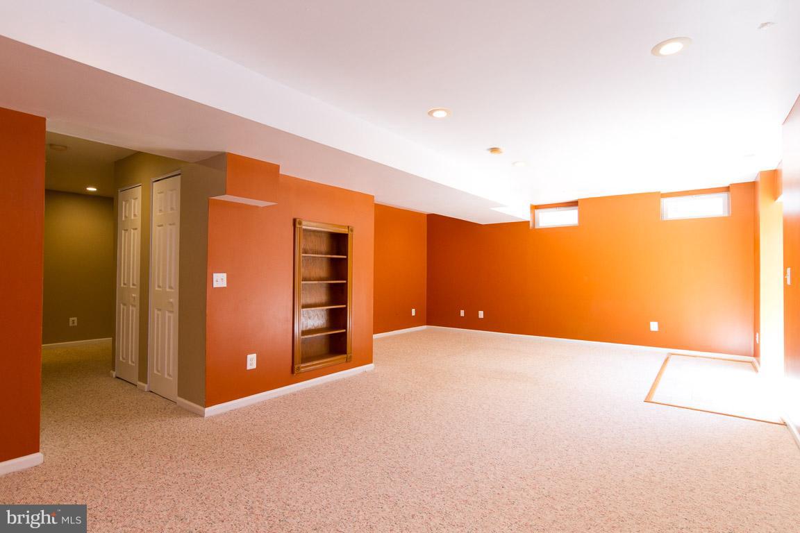 AUTUMN RIDGE - Residential