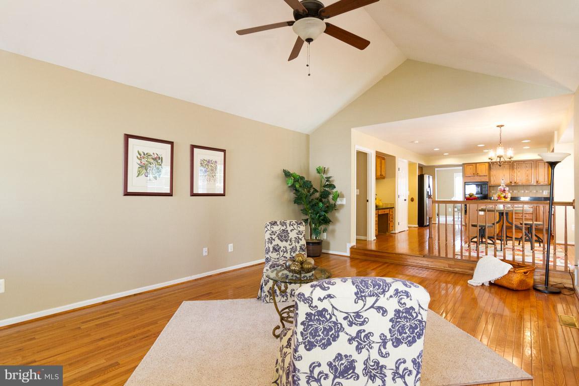 AUTUMN RIDGE - Residential