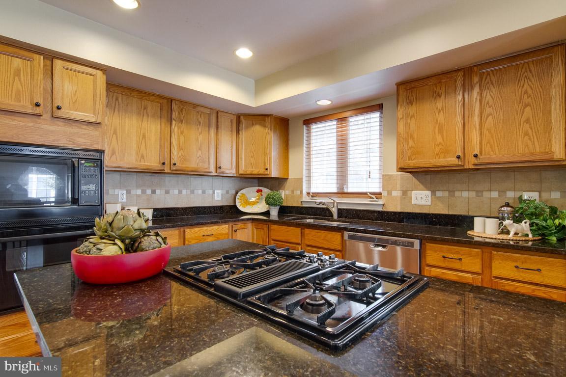 AUTUMN RIDGE - Residential