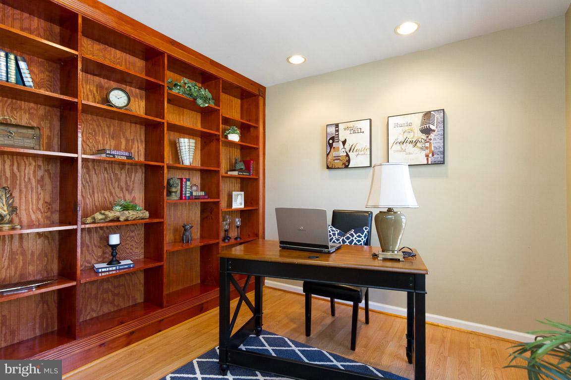 AUTUMN RIDGE - Residential