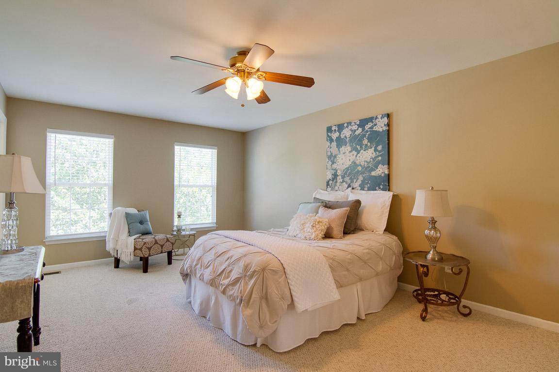 AUTUMN RIDGE - Residential