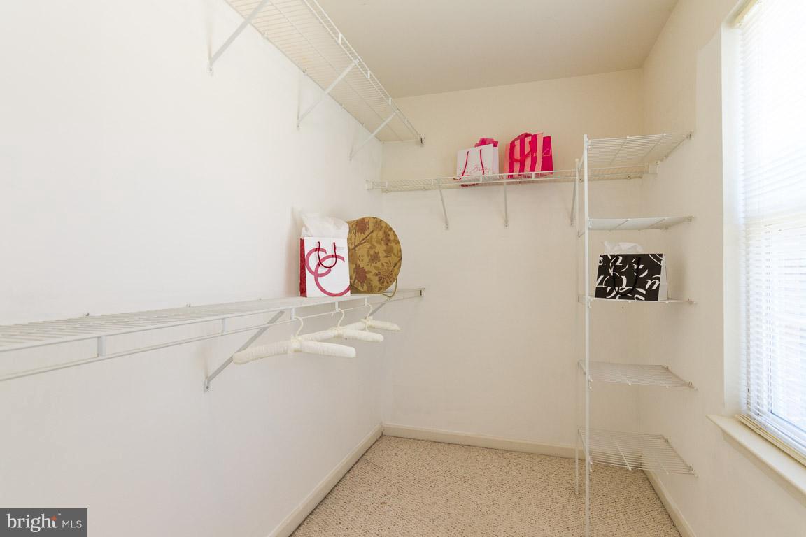 AUTUMN RIDGE - Residential