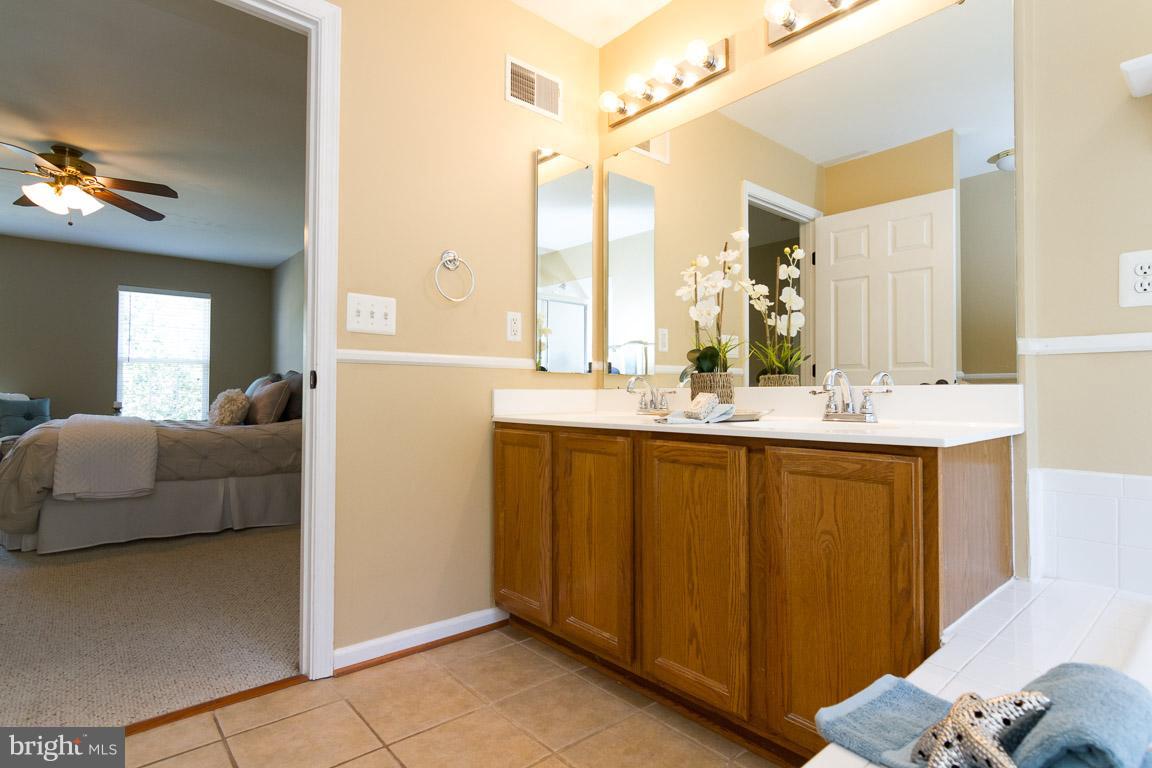 AUTUMN RIDGE - Residential