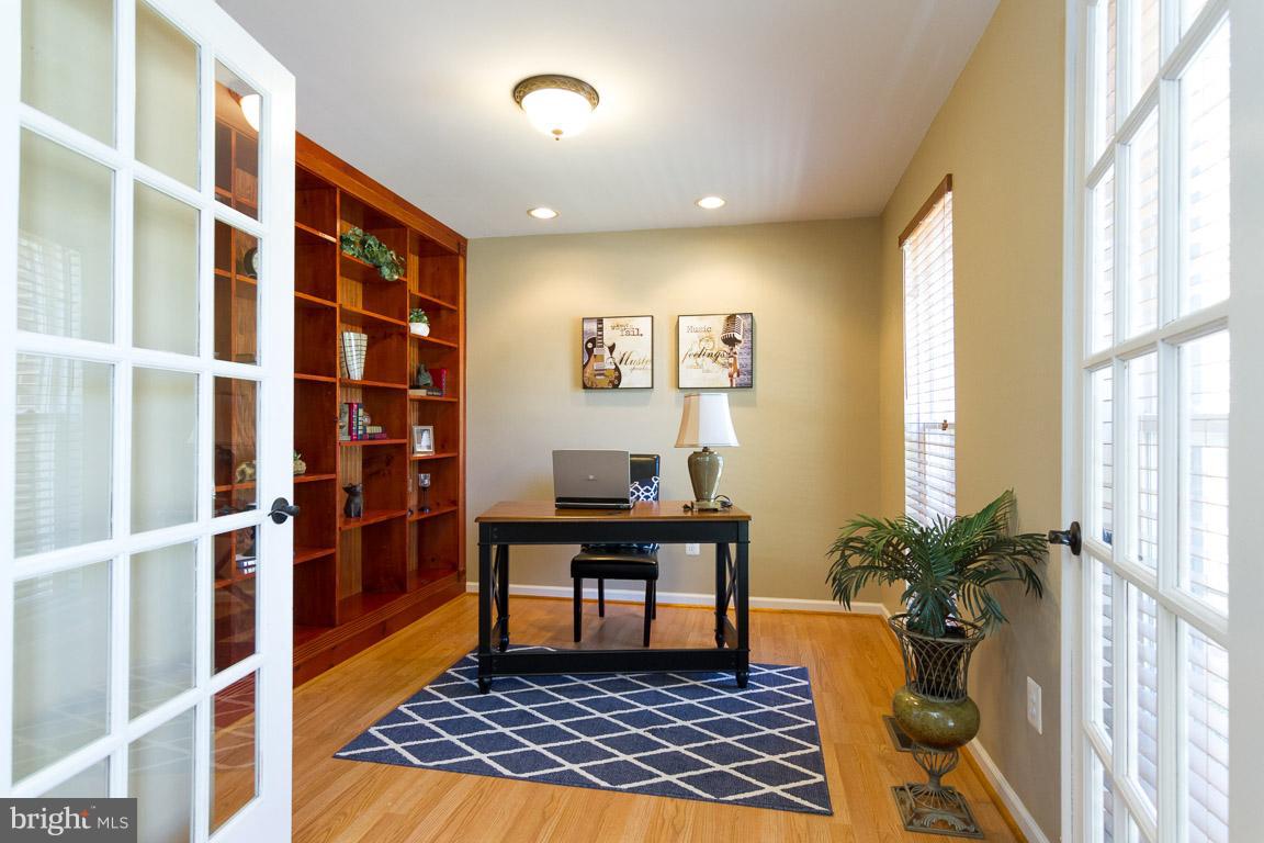 AUTUMN RIDGE - Residential