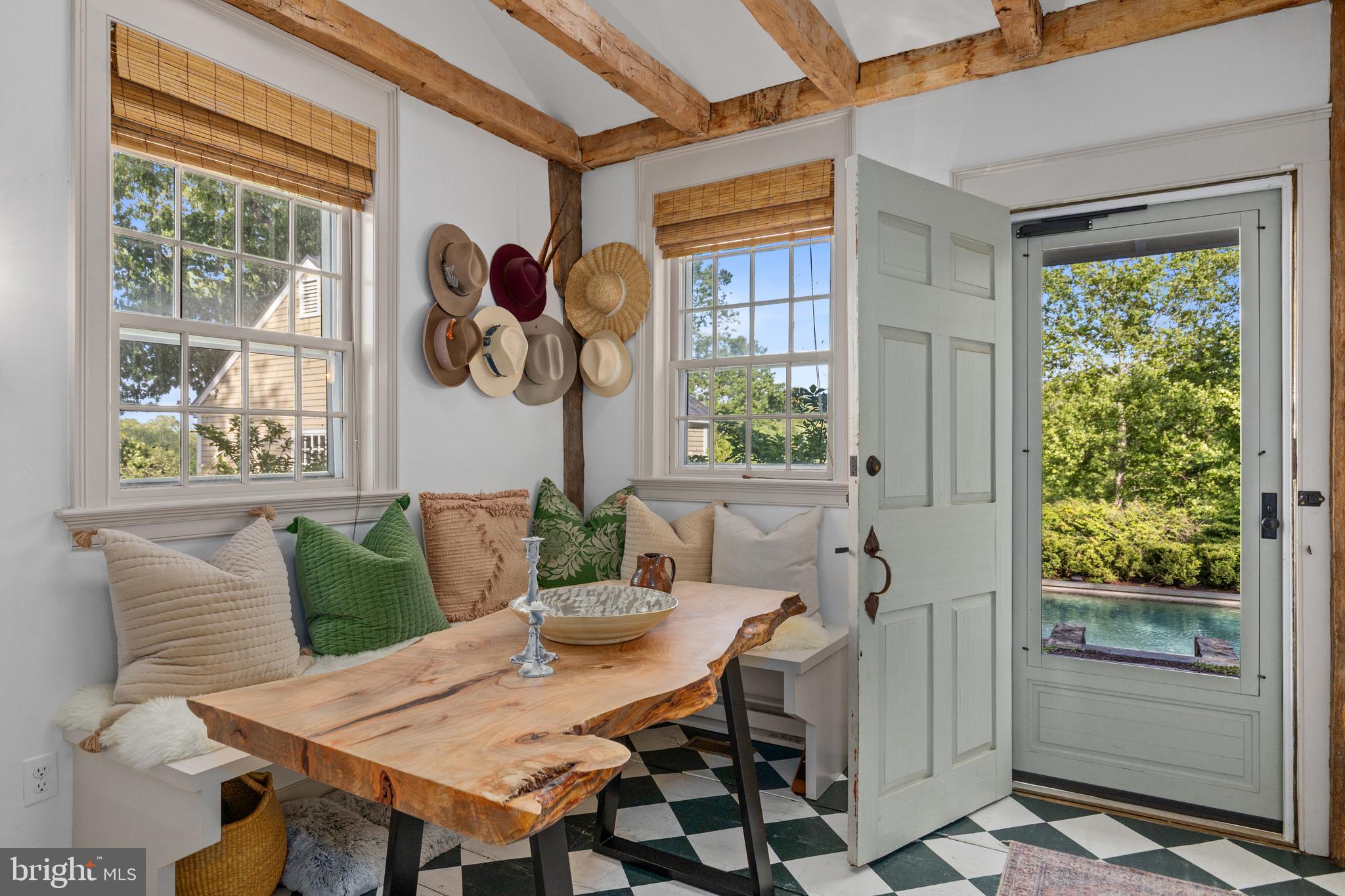 MIDDLEBURG - Residential